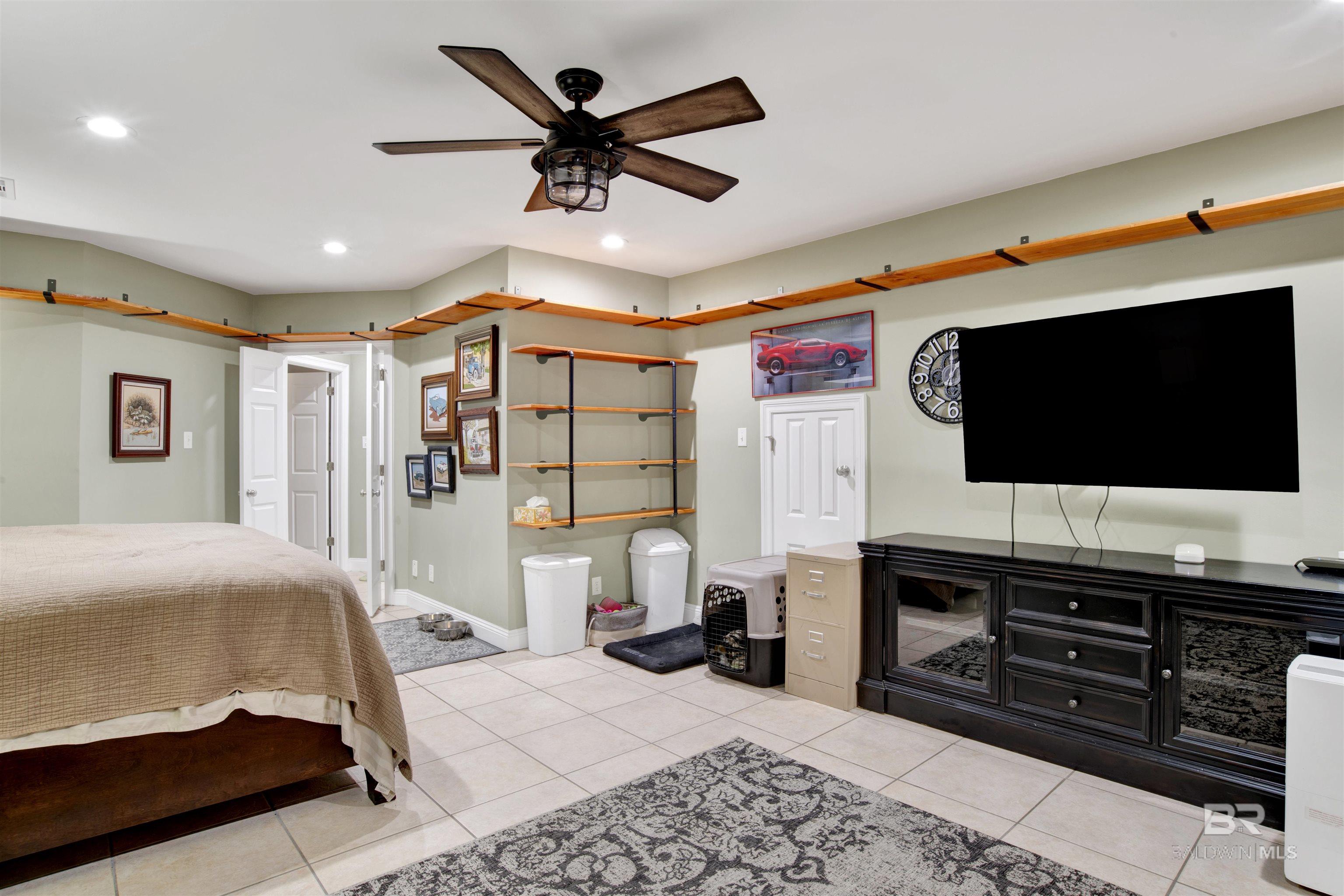 https://zimg.paragon.ice.com/ParagonImages/Property/PG/BCAR/397325/44/0/0/ef5ab04f6da7444be17cdeb5a0012c11/7/4d926920c5a5329a603cd5888b6a0a3d/397325-4C4B5F06-F138-4FCB-99B0-A72123B59855.JPG
