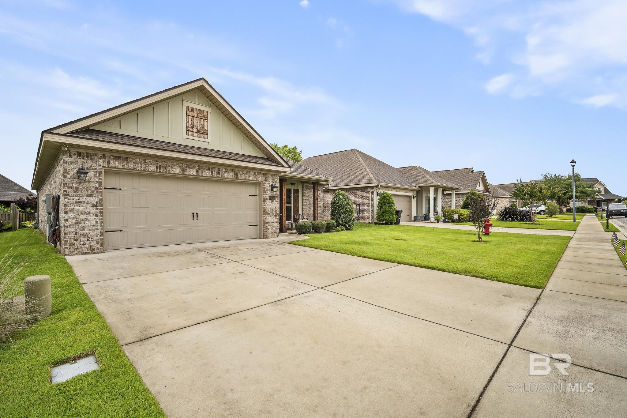 https://zimg.paragon.ice.com/ParagonImages/Property/PG/BCAR/397327/32/0/0/400e821587f111361e32ed6c4c1e8b79/7/37524bd121905f383fc4cc6dc94064b8/397327-e928d1f4-a917-49bf-9077-bf5895712b26.JPG