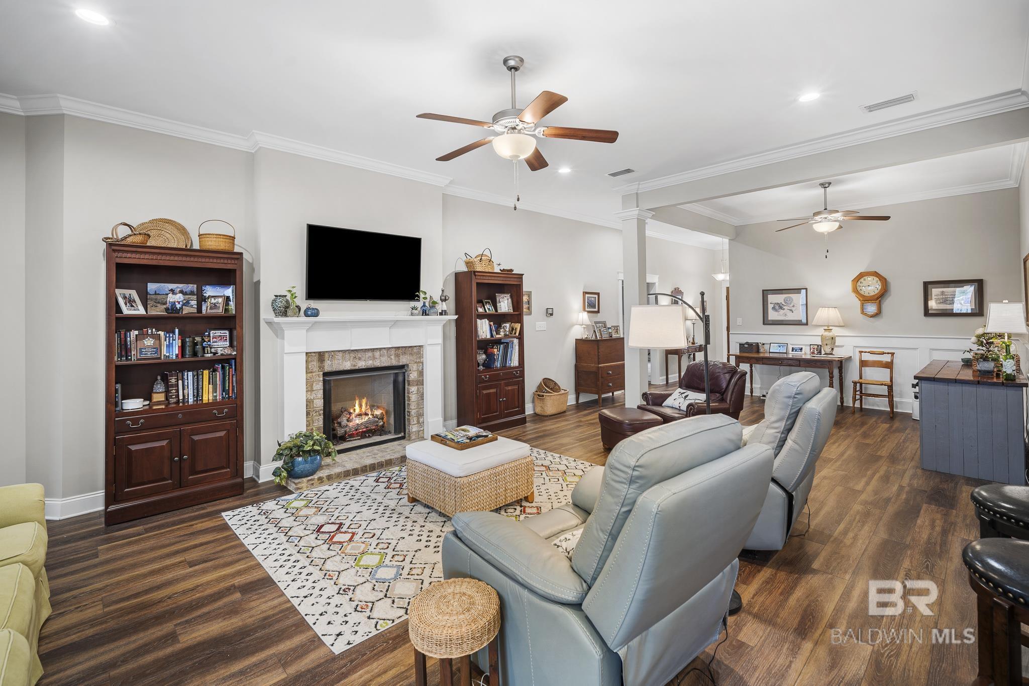 https://zimg.paragon.ice.com/ParagonImages/Property/PG/BCAR/397327/7/0/0/3434f6e2d007383e6f4ddb7b9b51c4ea/7/37524bd121905f383fc4cc6dc94064b8/397327-3b02dce9-562d-44ab-897d-239e6c9a5d9e.JPG
