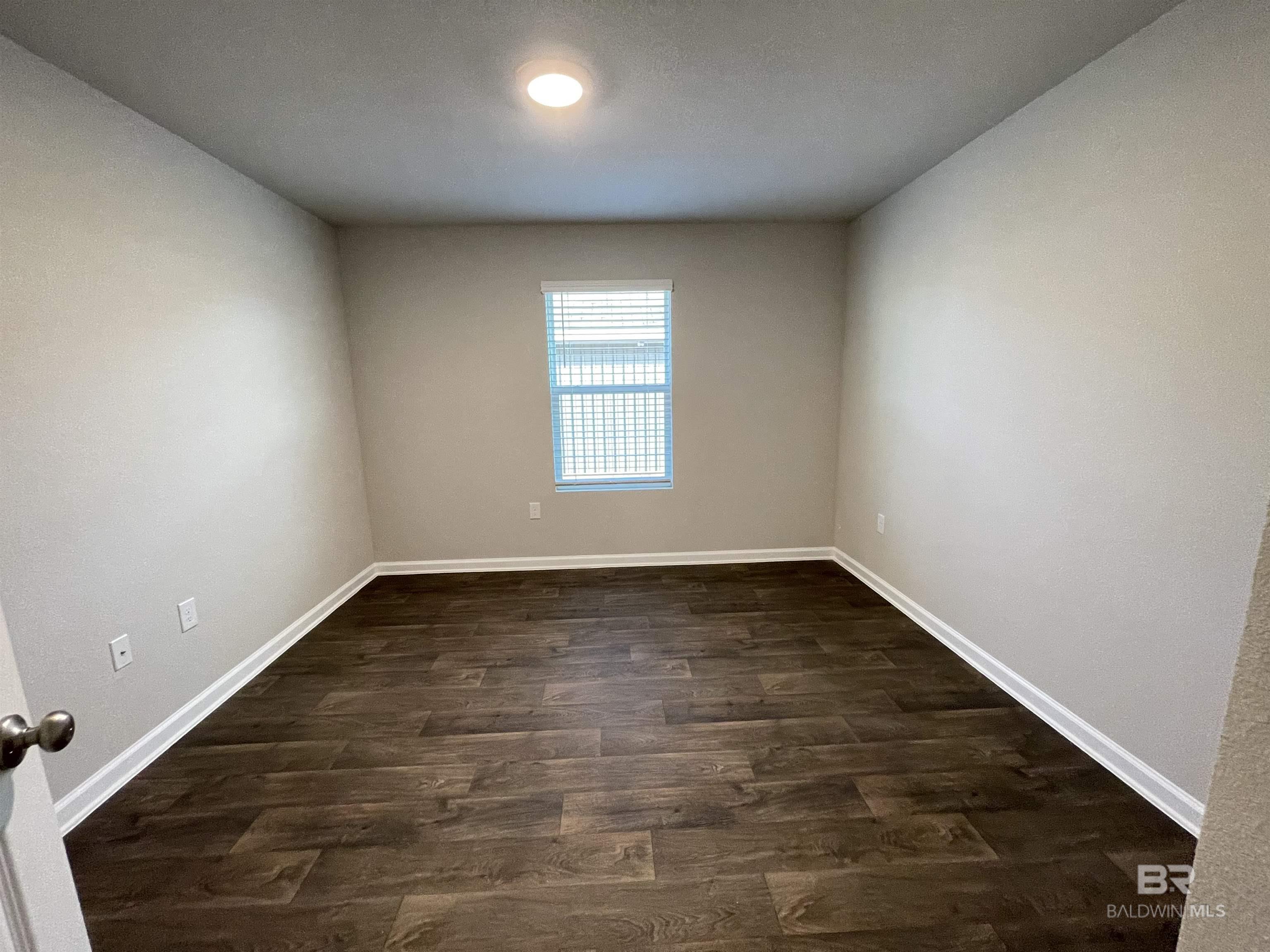 https://zimg.paragon.ice.com/ParagonImages/Property/PG/BCAR/397369/11/0/0/91797d2dd3c74d68644917a43ad72dfa/7/33a299365bdb8c12b2504ef20287dacb/397369-D14AC987-7439-4A8A-8568-3D33A81A222B.JPG
