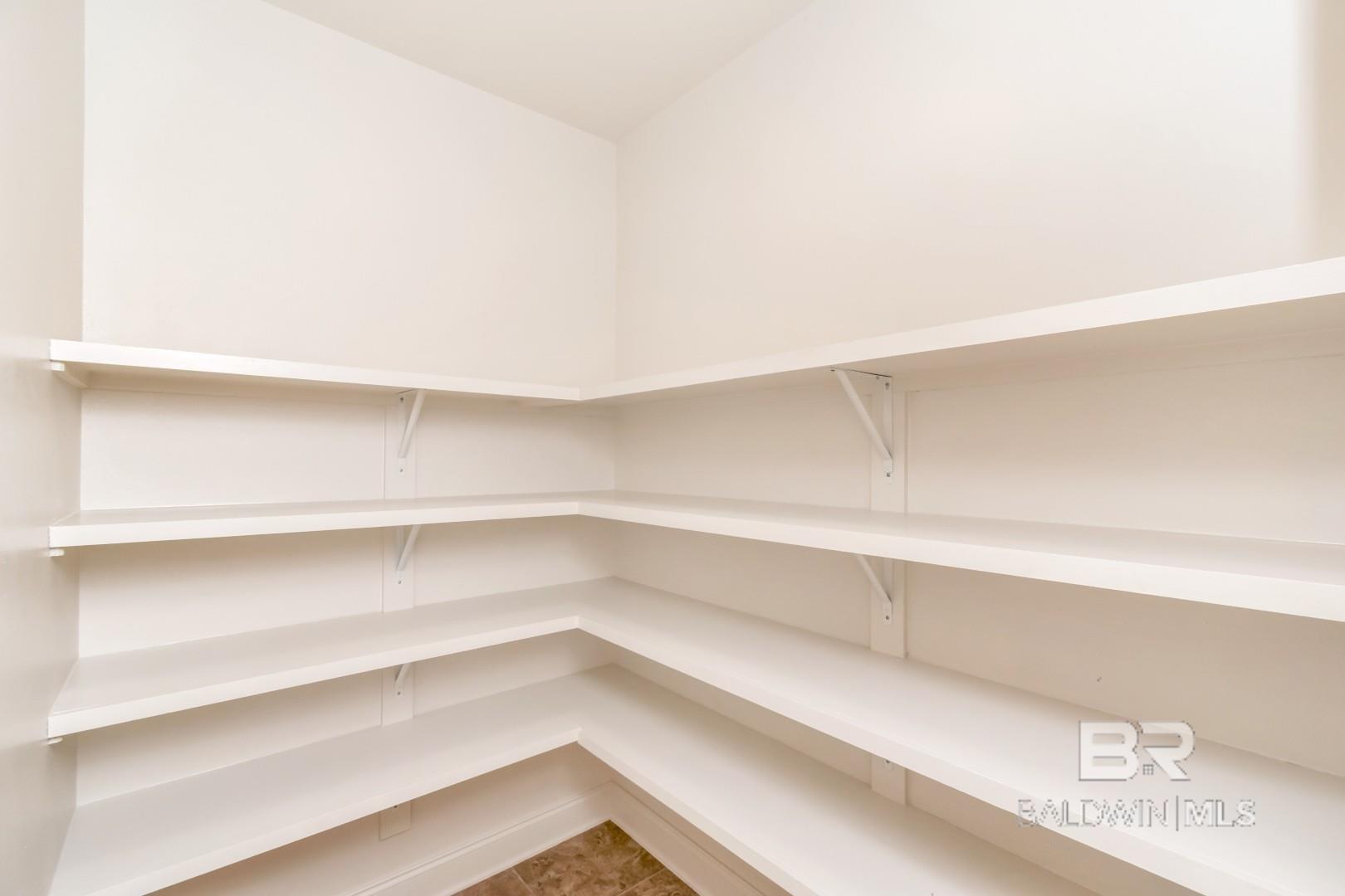 https://zimg.paragon.ice.com/ParagonImages/Property/PG/BCAR/397370/11/0/0/84a9dfeb25bcf85faa8e134ee8bc7210/7/38b2bf4e0ee04edcf32507197ff46340/397370-f4494091-1d2f-411e-96ef-beba93cb72c6.JPG