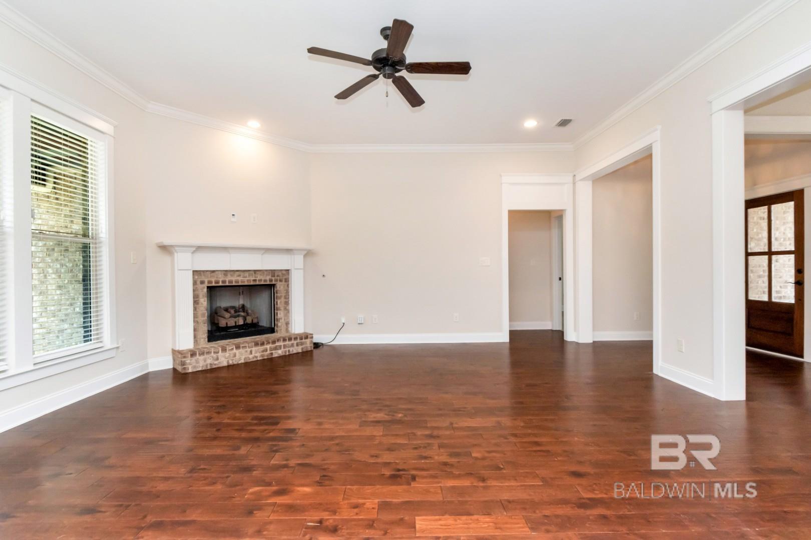 https://zimg.paragon.ice.com/ParagonImages/Property/PG/BCAR/397370/12/0/0/ee8803711e40e2900857c06107a6ffc3/7/38b2bf4e0ee04edcf32507197ff46340/397370-ea8c51b3-5a0c-45bd-8064-54c0326e1197.JPG