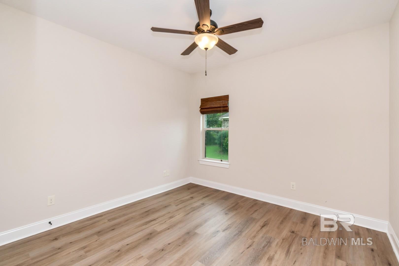 https://zimg.paragon.ice.com/ParagonImages/Property/PG/BCAR/397370/21/0/0/6c9749d97ee6bad8b19afda0c1a0d442/7/38b2bf4e0ee04edcf32507197ff46340/397370-fc6dc8c0-1fc1-4759-9f2c-93ee2e585f3c.JPG