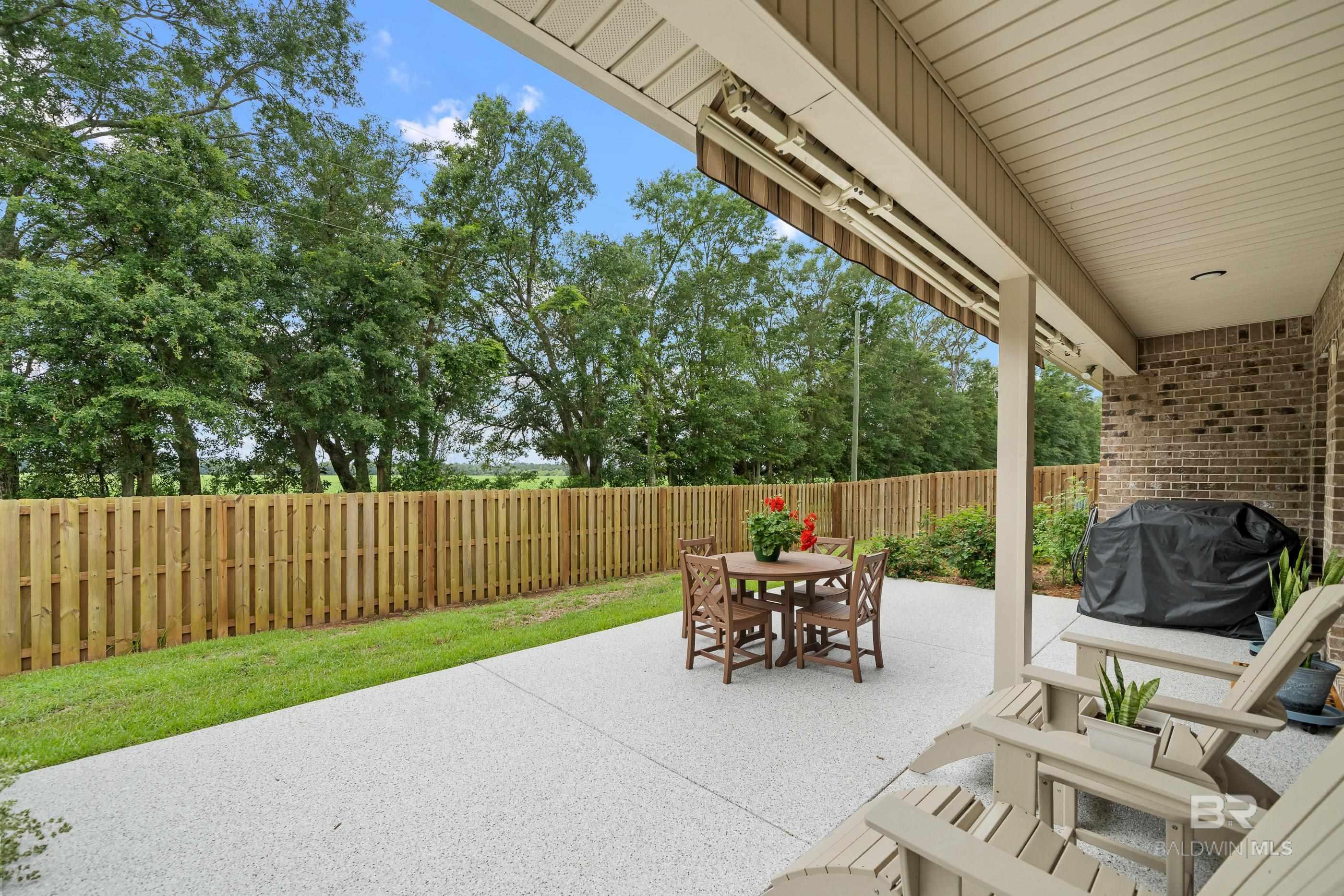https://zimg.paragon.ice.com/ParagonImages/Property/PG/BCAR/397371/29/0/0/e5a3ff83b6a9078fd09edfd31b1c6fa8/7/d6662f98ea393439e3afe681948d2254/397371-b77a1996-687c-4d17-8d87-56202ebde447.JPG