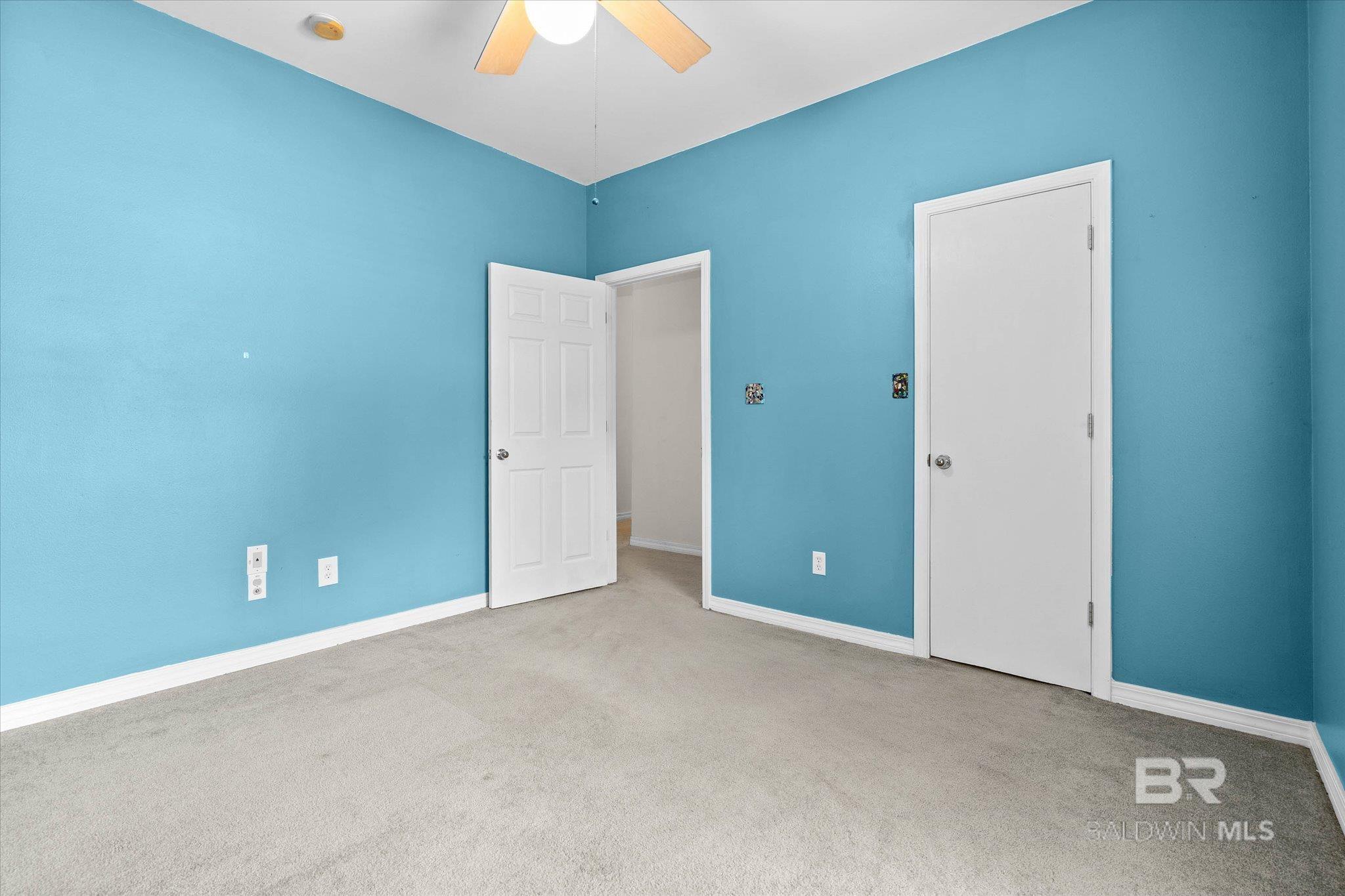https://zimg.paragon.ice.com/ParagonImages/Property/PG/BCAR/397372/28/0/0/2438c80b524878e4cd72d30b6eced3ac/7/a98b2a3a79074937f8578c63a786f284/397372-18d72fcc-eeea-46ec-afa0-6cee7ebc50c0.JPG