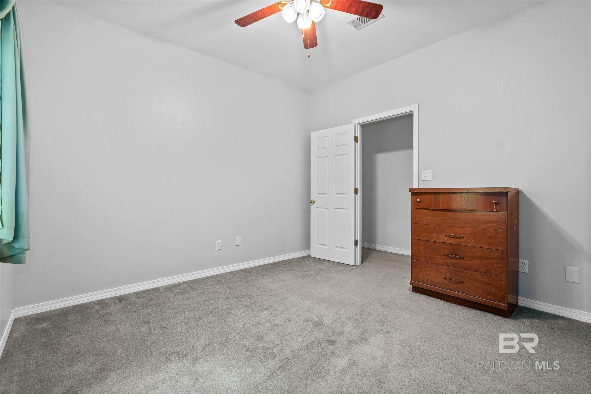 https://zimg.paragon.ice.com/ParagonImages/Property/PG/BCAR/397372/30/0/0/9e0487a245a5410921663855c0311445/7/a98b2a3a79074937f8578c63a786f284/397372-54f84fcc-28de-46bb-bdcd-ecbe838cca4c.JPG