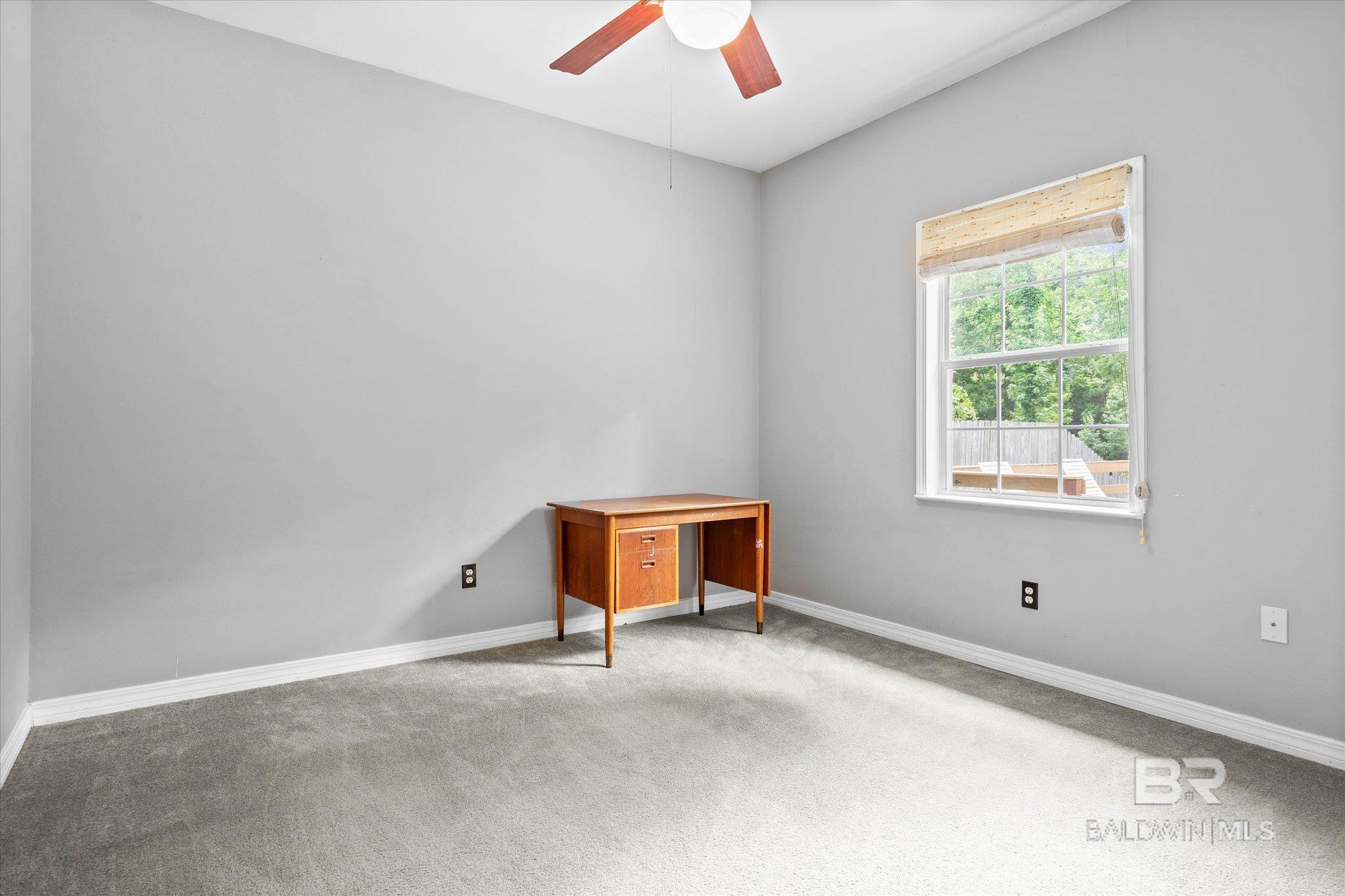 https://zimg.paragon.ice.com/ParagonImages/Property/PG/BCAR/397372/32/0/0/3a6d92ad787338ad9cd1c93818b3bb54/7/a98b2a3a79074937f8578c63a786f284/397372-4b60b923-0a69-48b4-8d46-5804d876e5e3.JPG