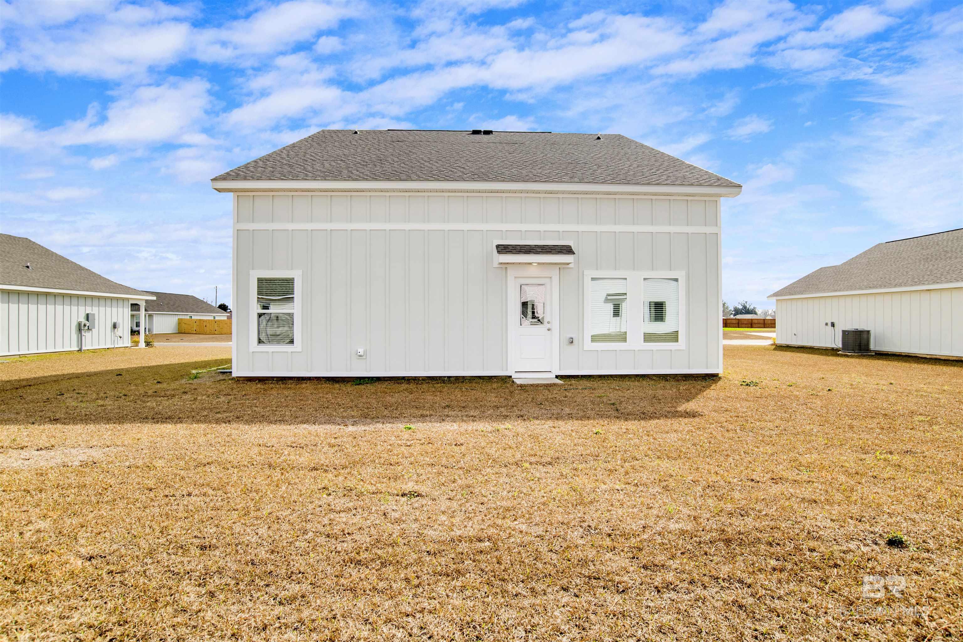 https://zimg.paragon.ice.com/ParagonImages/Property/PG/BCAR/397377/4/0/0/6ca16417adcdb67526fe24e4f5d519de/7/dea576808570a61140e8e59bba57a81c/397377-a04597cc-0910-4a52-ad10-b08cb63dd2e2.JPG
