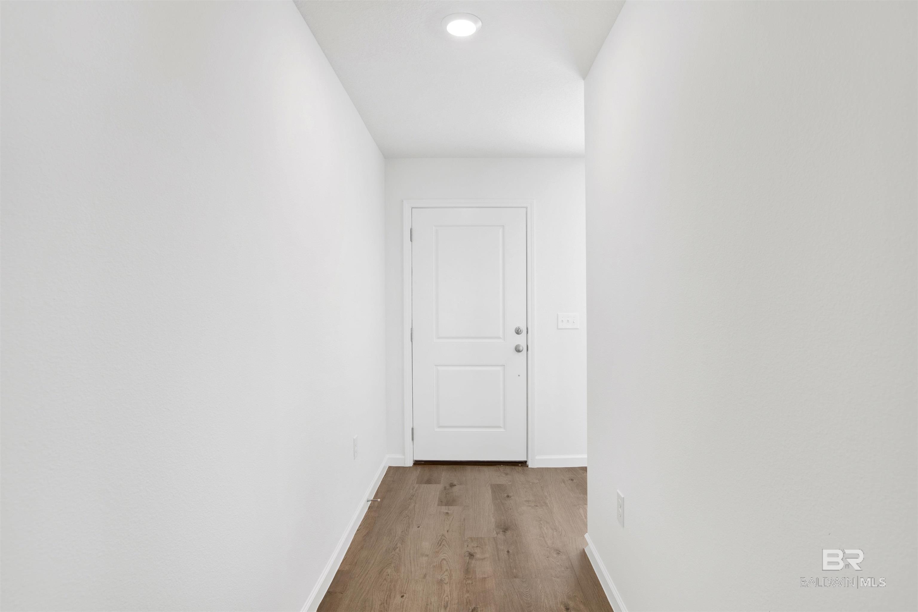 https://zimg.paragon.ice.com/ParagonImages/Property/PG/BCAR/397377/5/0/0/73f9e6572eeaa0f170335a7a62dccbc2/7/dea576808570a61140e8e59bba57a81c/397377-e681df4c-2d52-49a1-8da3-098e39727769.JPG