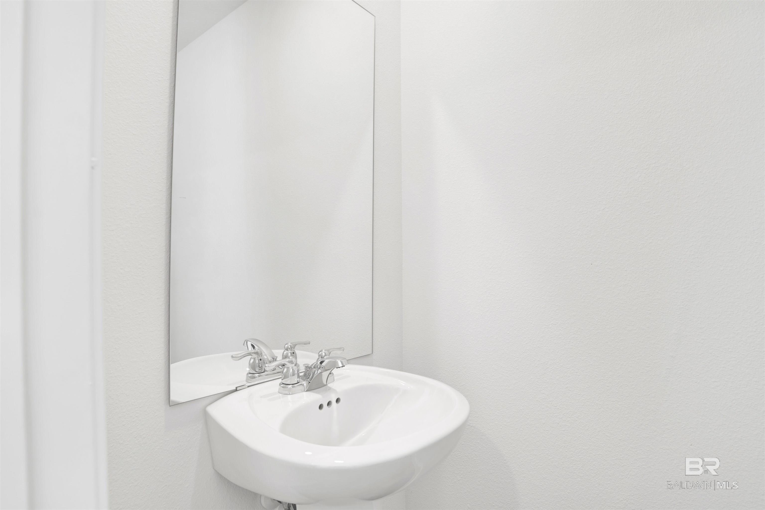 https://zimg.paragon.ice.com/ParagonImages/Property/PG/BCAR/397377/6/0/0/e631b40270394a5c0728eb6bd8c64fb0/7/dea576808570a61140e8e59bba57a81c/397377-5ff9da42-b096-41cf-89a5-8d1ddb635cbf.JPG