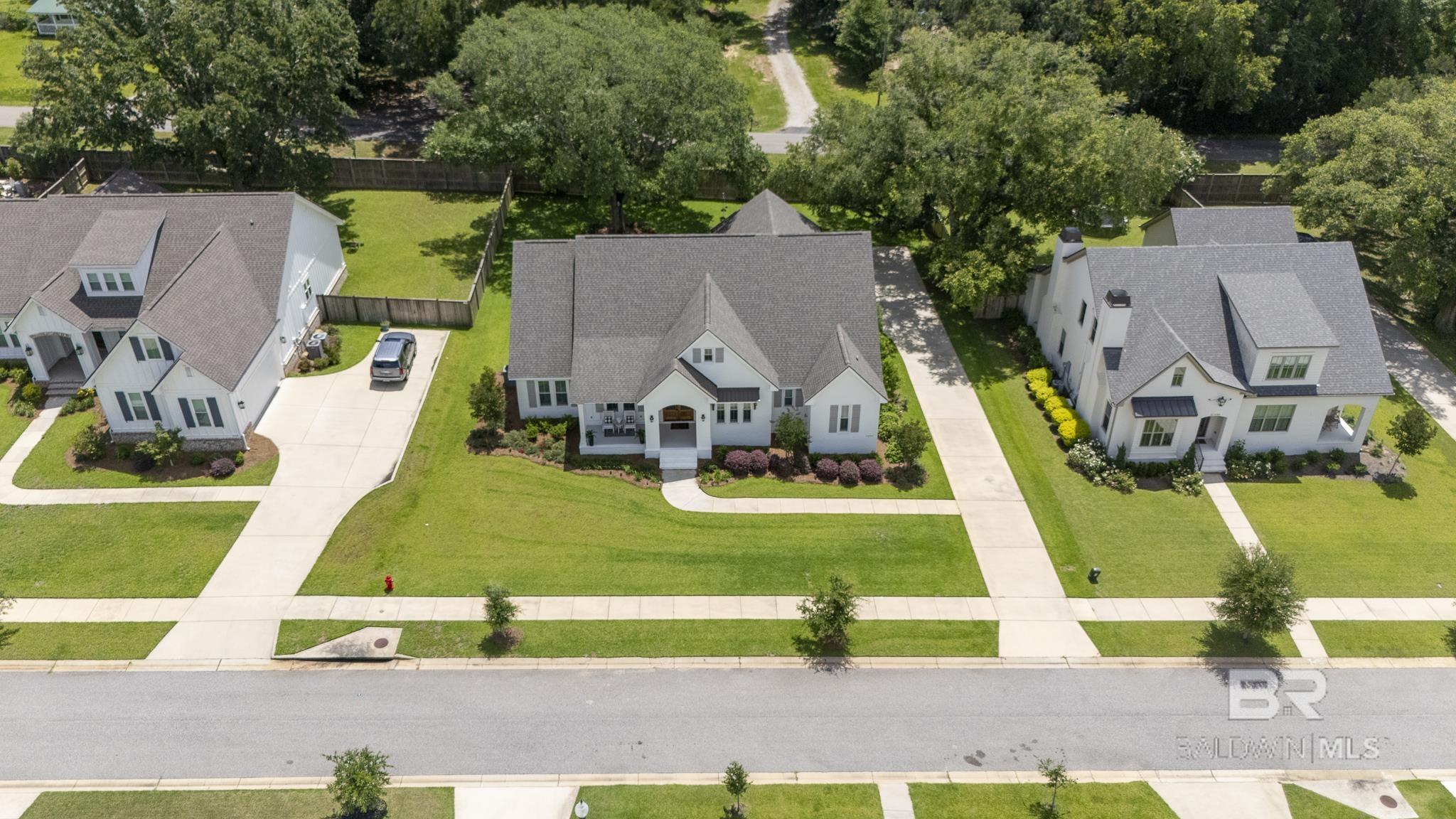 https://zimg.paragon.ice.com/ParagonImages/Property/PG/BCAR/397381/42/0/0/061590bc517d40fd82210879fa4c3e85/7/520fb8f0686b82e0cde58354331983de/397381-e55097ae-9b3f-482d-b517-0701d15c86e9.JPG