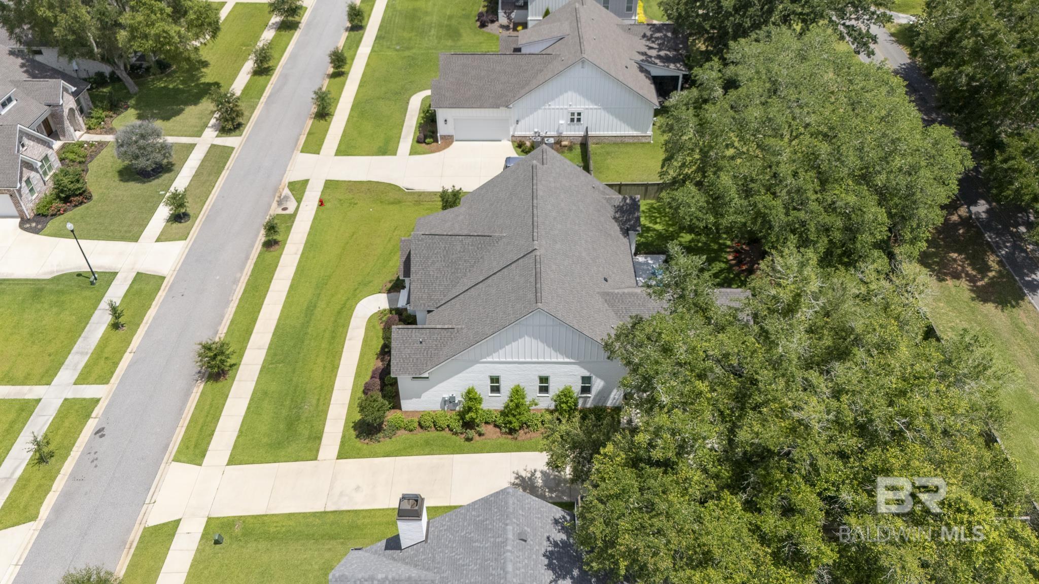 https://zimg.paragon.ice.com/ParagonImages/Property/PG/BCAR/397381/44/0/0/30abcb6b9007f411797d6fedde115f78/7/520fb8f0686b82e0cde58354331983de/397381-ba3f5c1c-e8fc-4450-9059-779d02661eda.JPG