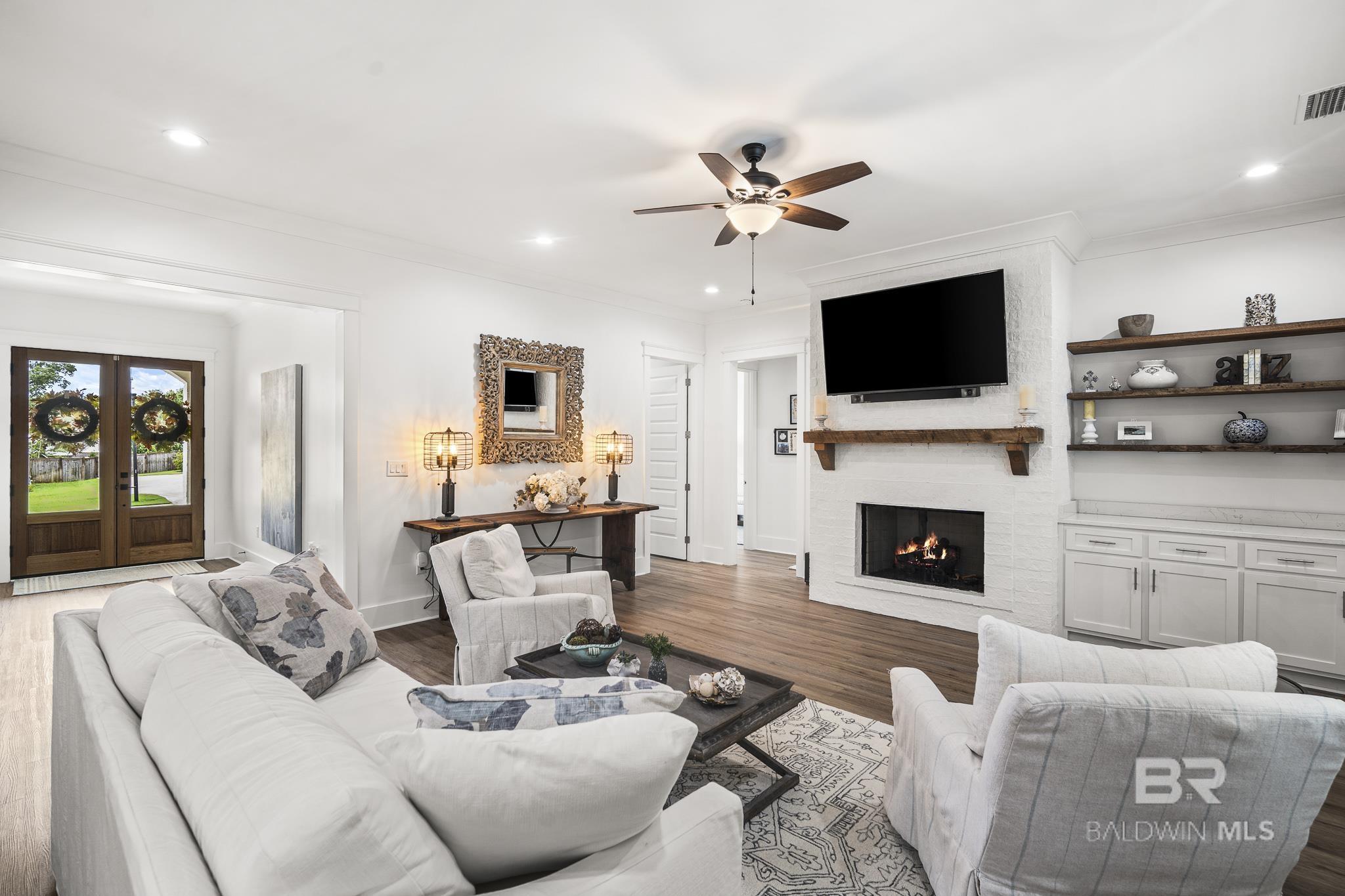 https://zimg.paragon.ice.com/ParagonImages/Property/PG/BCAR/397381/7/0/0/cb9fa717402c3275461bd0e184318bc1/7/520fb8f0686b82e0cde58354331983de/397381-3ee6cb44-34b3-42b1-9c67-f97d1e49e1e3.JPG