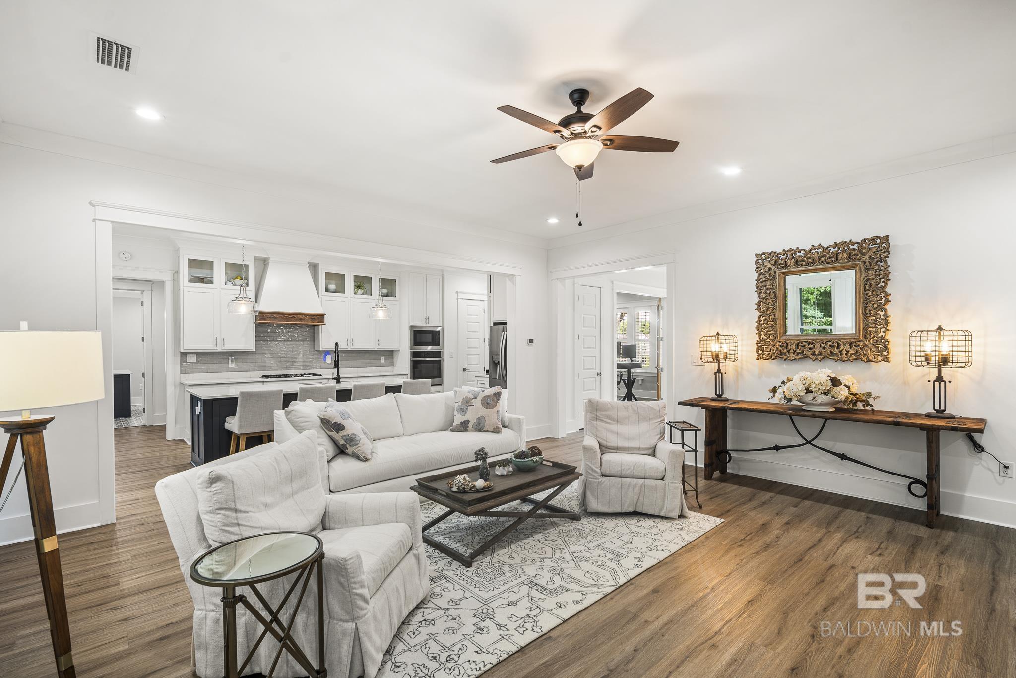 https://zimg.paragon.ice.com/ParagonImages/Property/PG/BCAR/397381/8/0/0/4bc3fbf5696ce94770db19b6c13e11bd/7/520fb8f0686b82e0cde58354331983de/397381-98cfd52a-84fb-4f77-bae8-ebbcda4d16b5.JPG
