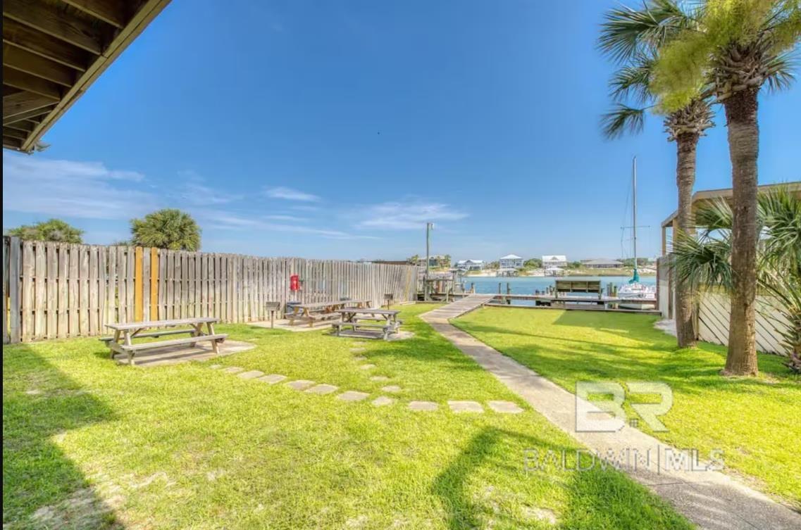https://zimg.paragon.ice.com/ParagonImages/Property/PG/BCAR/397384/22/0/0/1aae7683ea10adaca3ea6e433f531646/7/ed8a6f05b41efc11156328783f8c2f7c/397384-FB7689CA-51BF-46EA-86C4-E2EC37F8C482.JPG