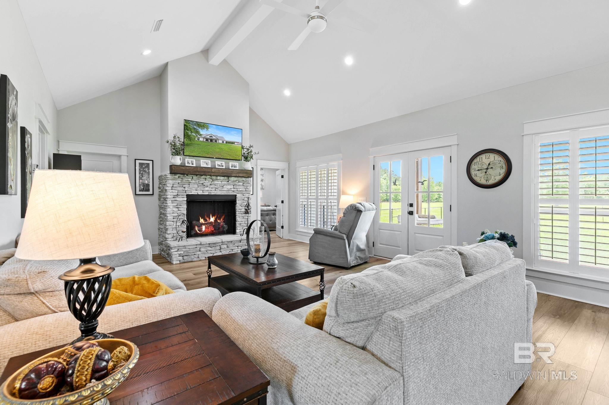 https://zimg.paragon.ice.com/ParagonImages/Property/PG/BCAR/397385/10/0/0/504f5ff57bf99a0fef561fbc6f5485ac/7/5c1eef63ba735591a721ad6228f702e2/397385-99fa9304-a37b-471b-9677-51ca33238cf8.JPG