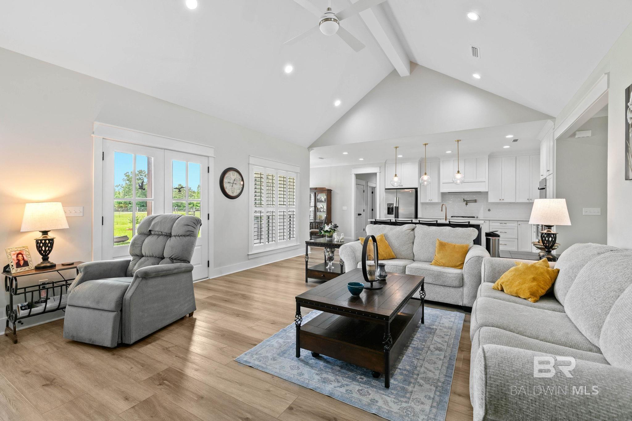 https://zimg.paragon.ice.com/ParagonImages/Property/PG/BCAR/397385/13/0/0/83e7d1371e03eeddfc346fef4ebd7dba/7/5c1eef63ba735591a721ad6228f702e2/397385-40c5f76f-80c9-4c64-897c-dd0f8cfe621d.JPG