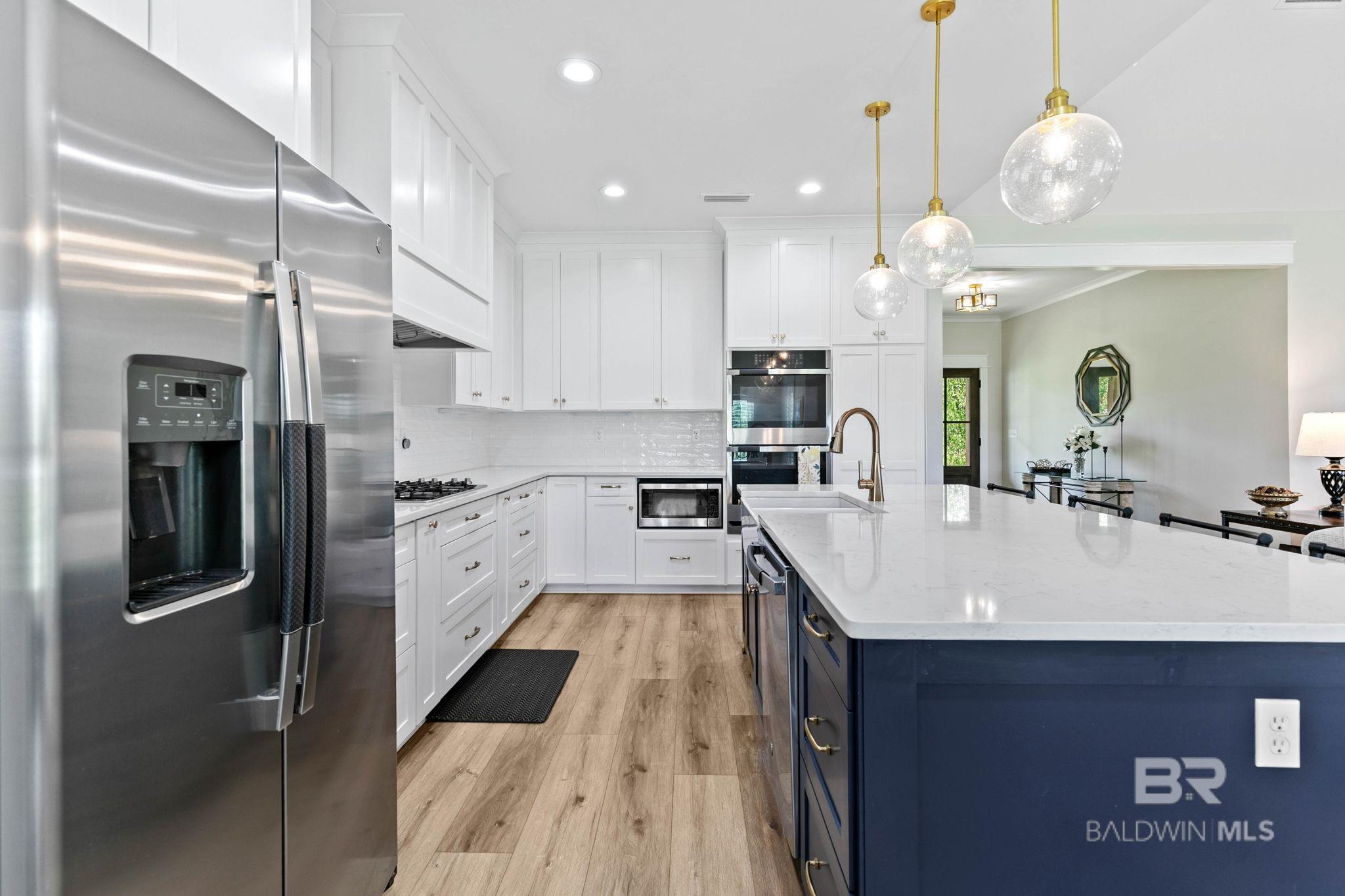 https://zimg.paragon.ice.com/ParagonImages/Property/PG/BCAR/397385/17/0/0/281d1e3dc26c7f786dd0723ad5ba59bb/7/5c1eef63ba735591a721ad6228f702e2/397385-f01a6bdc-fbd6-476e-b728-5d443bdebe68.JPG