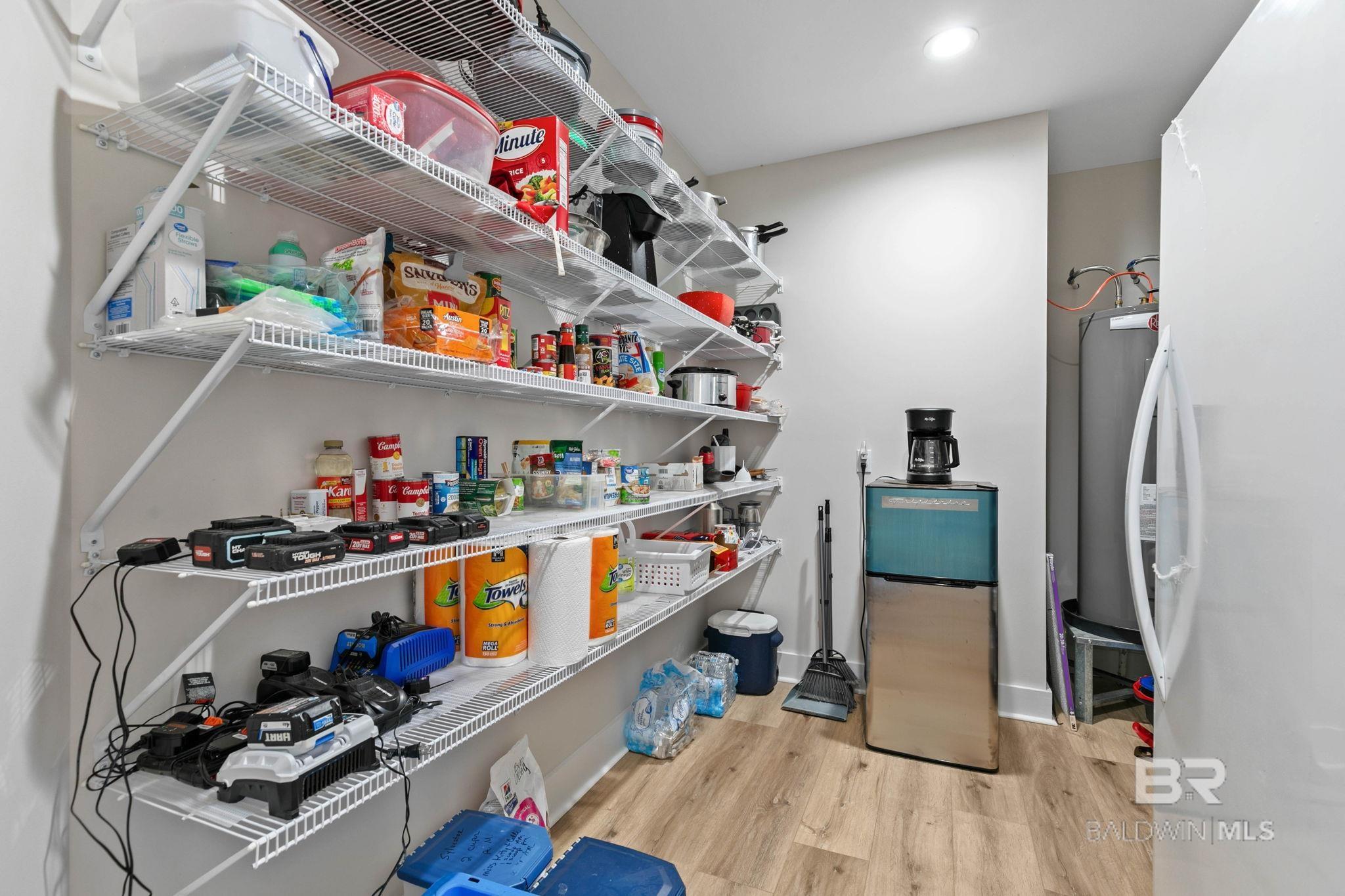 https://zimg.paragon.ice.com/ParagonImages/Property/PG/BCAR/397385/20/0/0/dd29d0123fa1849b7a0503865bb8bc61/7/5c1eef63ba735591a721ad6228f702e2/397385-7fa5ff64-e4bc-4438-bf1b-13c502287b3b.JPG