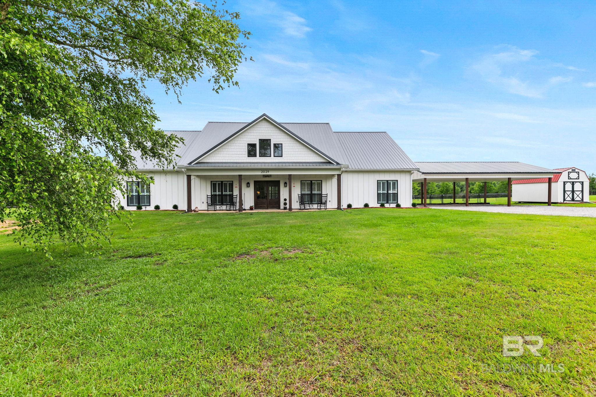 https://zimg.paragon.ice.com/ParagonImages/Property/PG/BCAR/397385/3/0/0/476ecc0985490ebb08012e36d5f4a09f/7/5c1eef63ba735591a721ad6228f702e2/397385-b914f3b1-d427-42d7-a1af-e7bf4dbee4f9.JPG