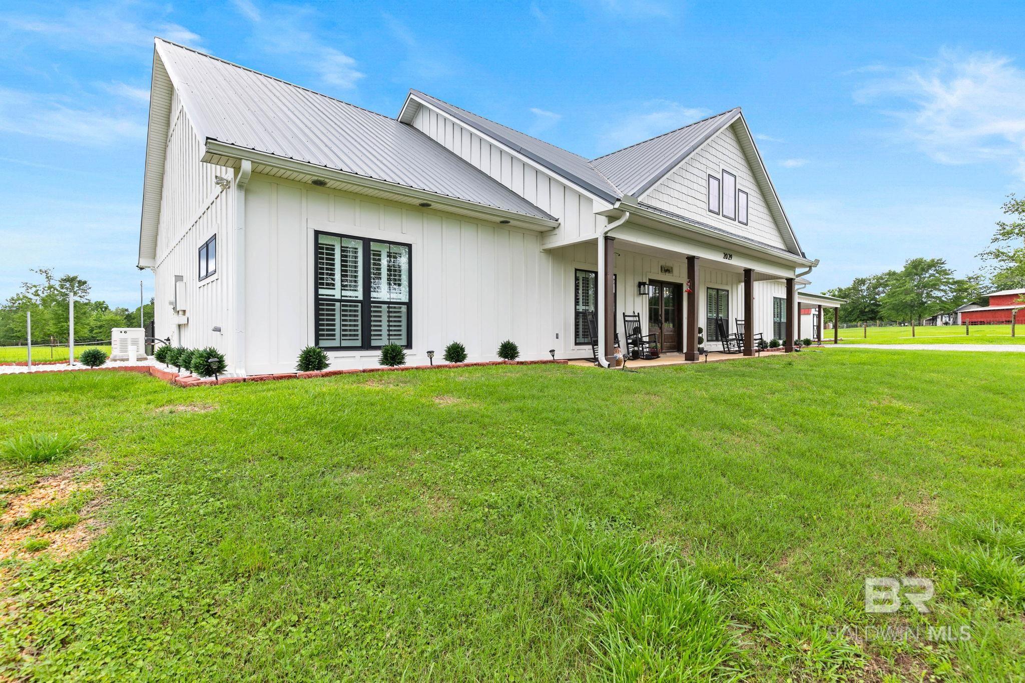 https://zimg.paragon.ice.com/ParagonImages/Property/PG/BCAR/397385/4/0/0/e95aec4d4e61f6c02de9340e95b6148a/7/5c1eef63ba735591a721ad6228f702e2/397385-ee6f3f1e-0547-4da4-b968-cbb47435ba12.JPG