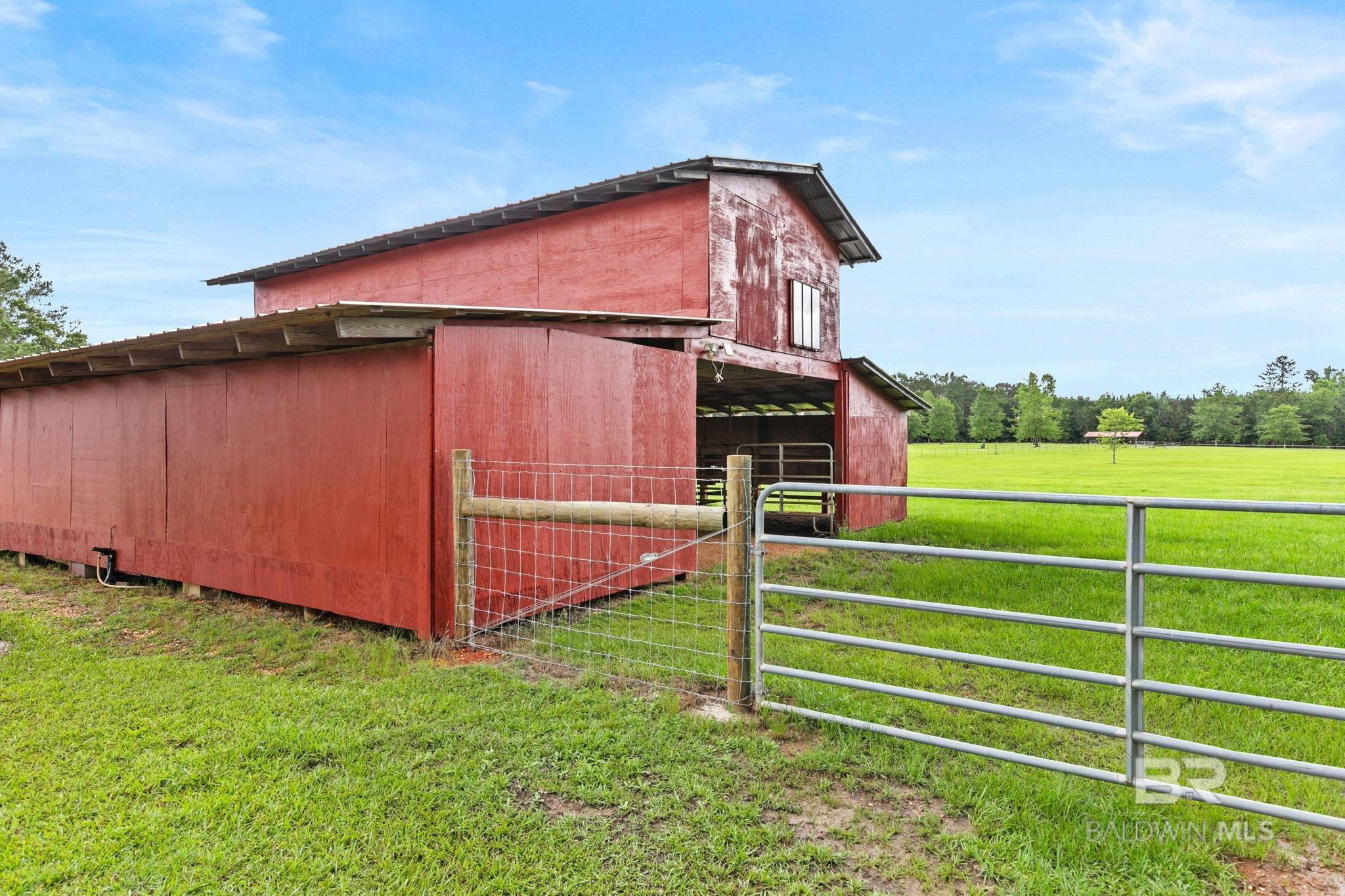 https://zimg.paragon.ice.com/ParagonImages/Property/PG/BCAR/397385/44/0/0/8cbee21ec5cca8b0bd28cca7d91b4928/7/5c1eef63ba735591a721ad6228f702e2/397385-b7ef30b8-314a-42fc-b97c-cb9ceedfc922.JPG