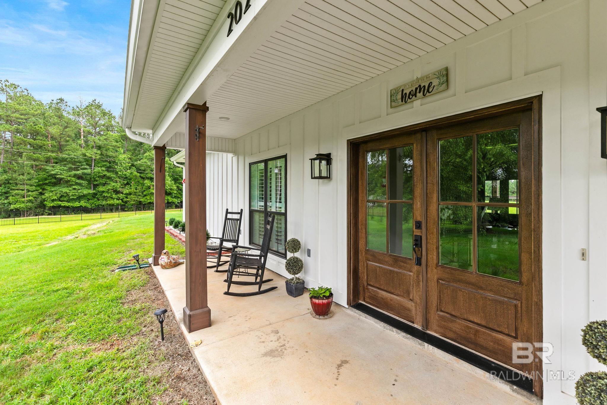 https://zimg.paragon.ice.com/ParagonImages/Property/PG/BCAR/397385/6/0/0/5c26c95c0b6c44913cba3eb12f6256db/7/5c1eef63ba735591a721ad6228f702e2/397385-cd318d14-58c2-41fb-9eb0-eabac1258901.JPG