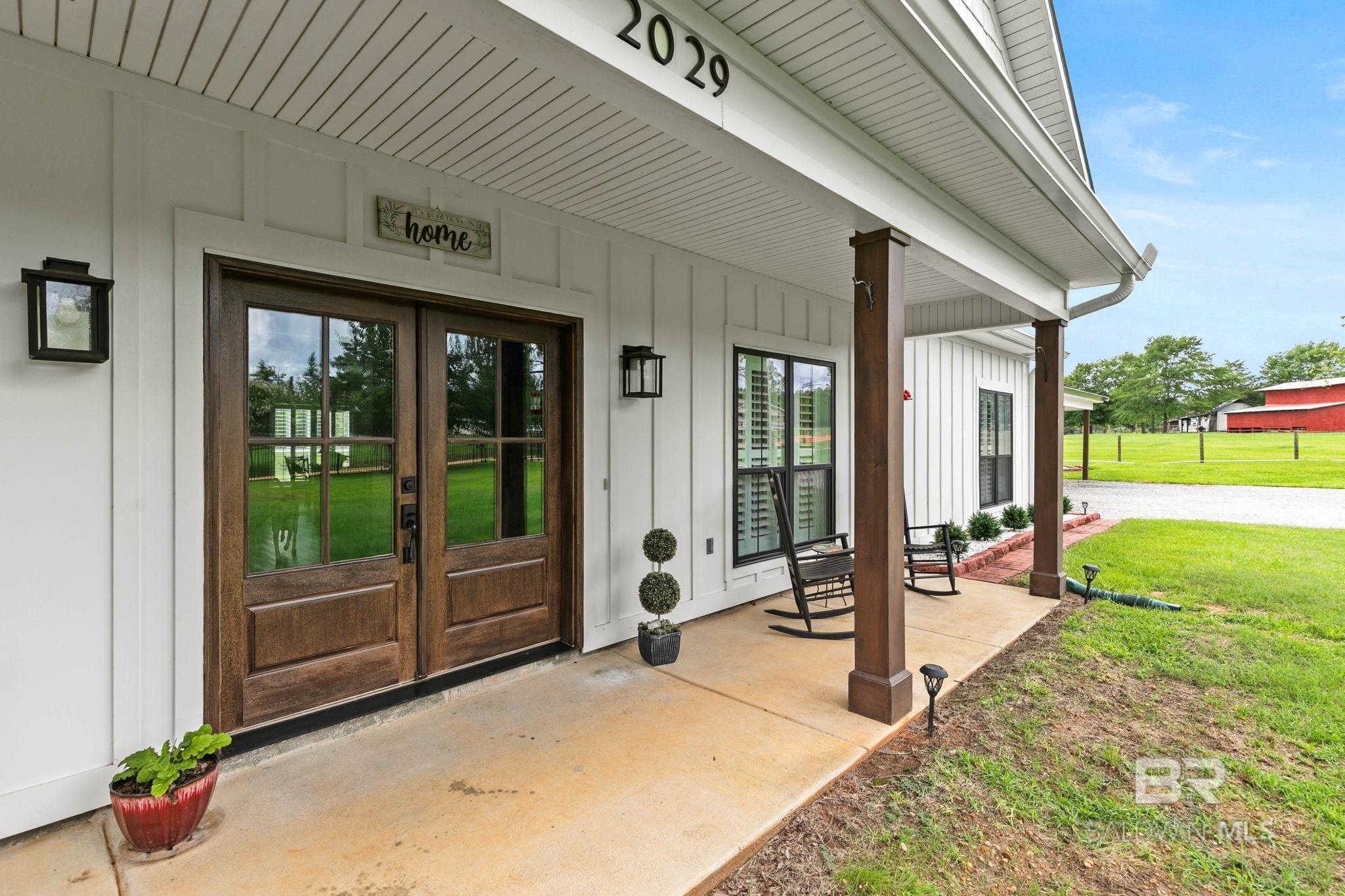 https://zimg.paragon.ice.com/ParagonImages/Property/PG/BCAR/397385/7/0/0/86494a1103bac221ef6806b1f1d6c5b8/7/5c1eef63ba735591a721ad6228f702e2/397385-b2b0a503-760a-44a6-8279-66ecb7db0627.JPG