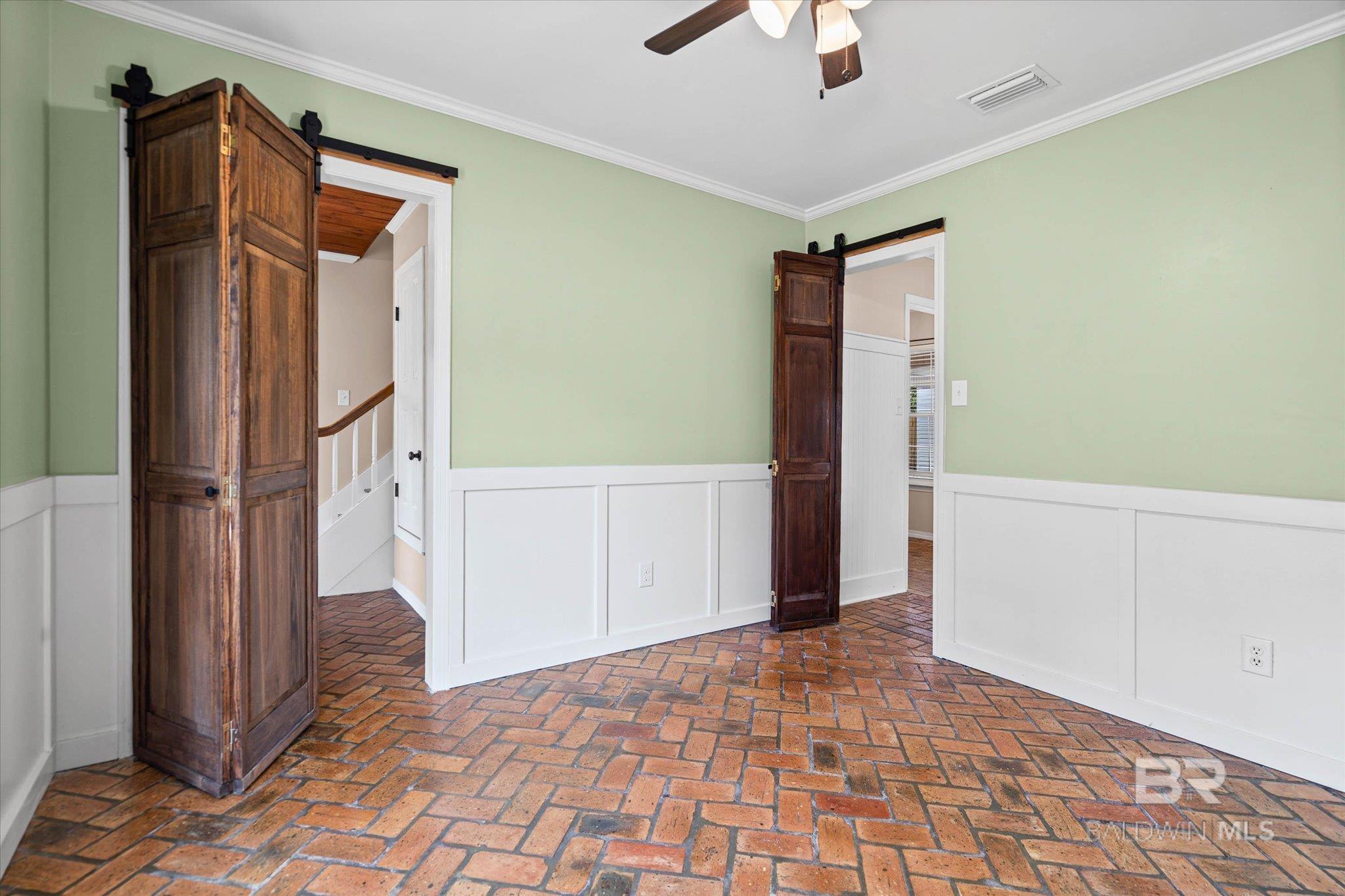 https://zimg.paragon.ice.com/ParagonImages/Property/PG/BCAR/397386/15/0/0/a1b530a5c1e8b3946ed039e478881028/7/7d66e7b3c7f78e09ffe1354c958ae3cc/397386-12c54d5d-39ae-4cc5-88b6-3b4d41943c4c.JPG