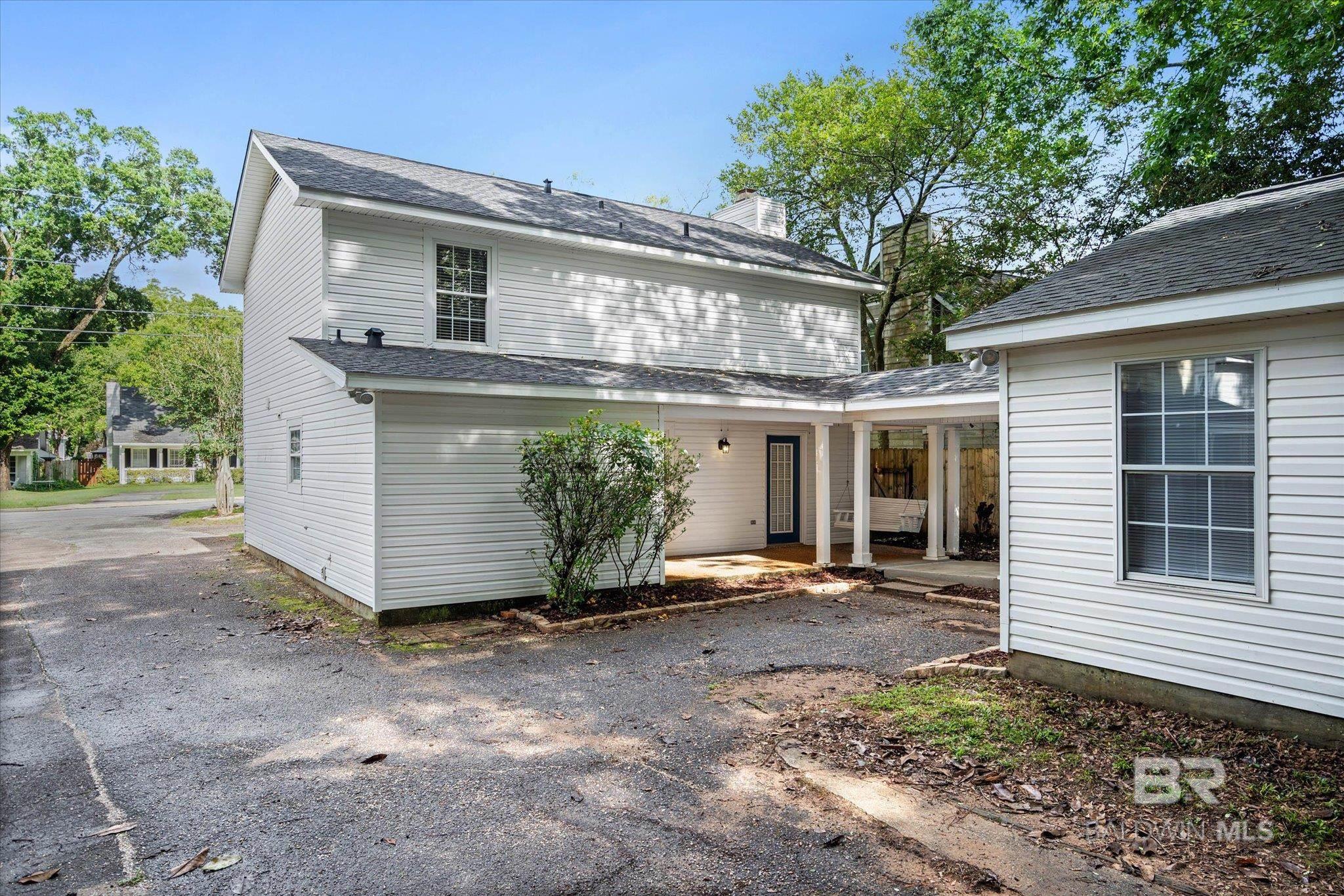 https://zimg.paragon.ice.com/ParagonImages/Property/PG/BCAR/397386/33/0/0/1258f59c079ffa6a3e897a4d390b579d/7/7d66e7b3c7f78e09ffe1354c958ae3cc/397386-6e19b1bf-eb21-44f9-836b-39b22af70882.JPG