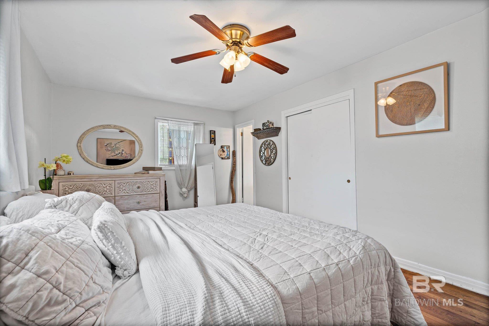 https://zimg.paragon.ice.com/ParagonImages/Property/PG/BCAR/397387/13/0/0/6dc6628a2cfb20bc9e59e02c5a9fbb2d/7/775fa638f4eb72239265cf5a0e3d67f7/397387-d3e3f581-0213-4f8f-ad30-24f265869a0a.JPG