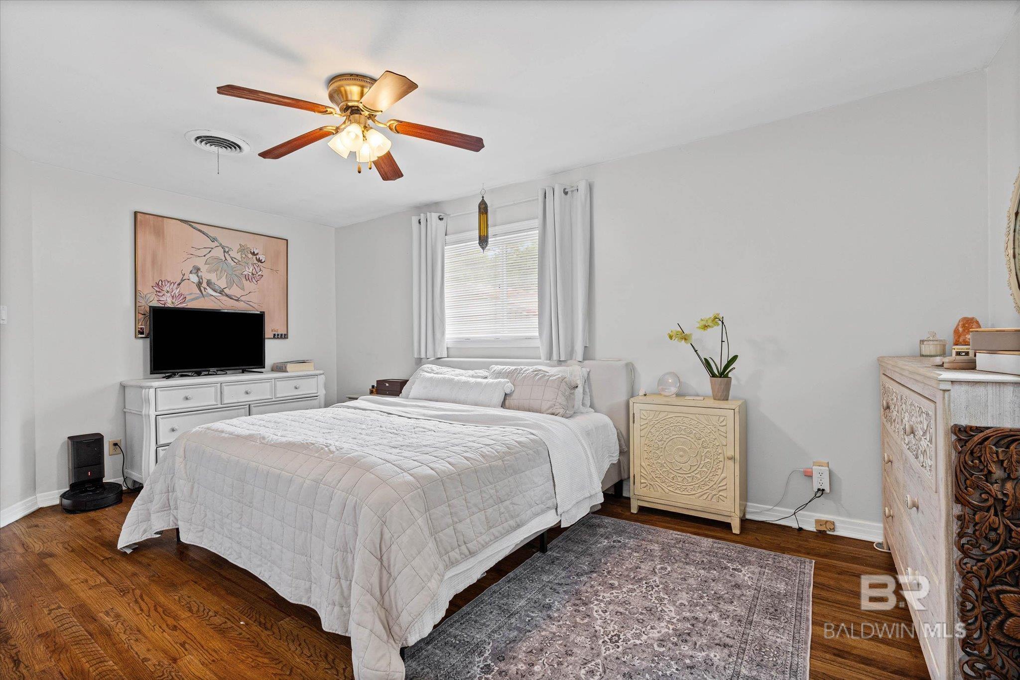 https://zimg.paragon.ice.com/ParagonImages/Property/PG/BCAR/397387/14/0/0/988876b3b7cd6b7f00f2582654a3dd1c/7/775fa638f4eb72239265cf5a0e3d67f7/397387-1602fab9-7801-48df-a2e0-e46498b4c0d3.JPG