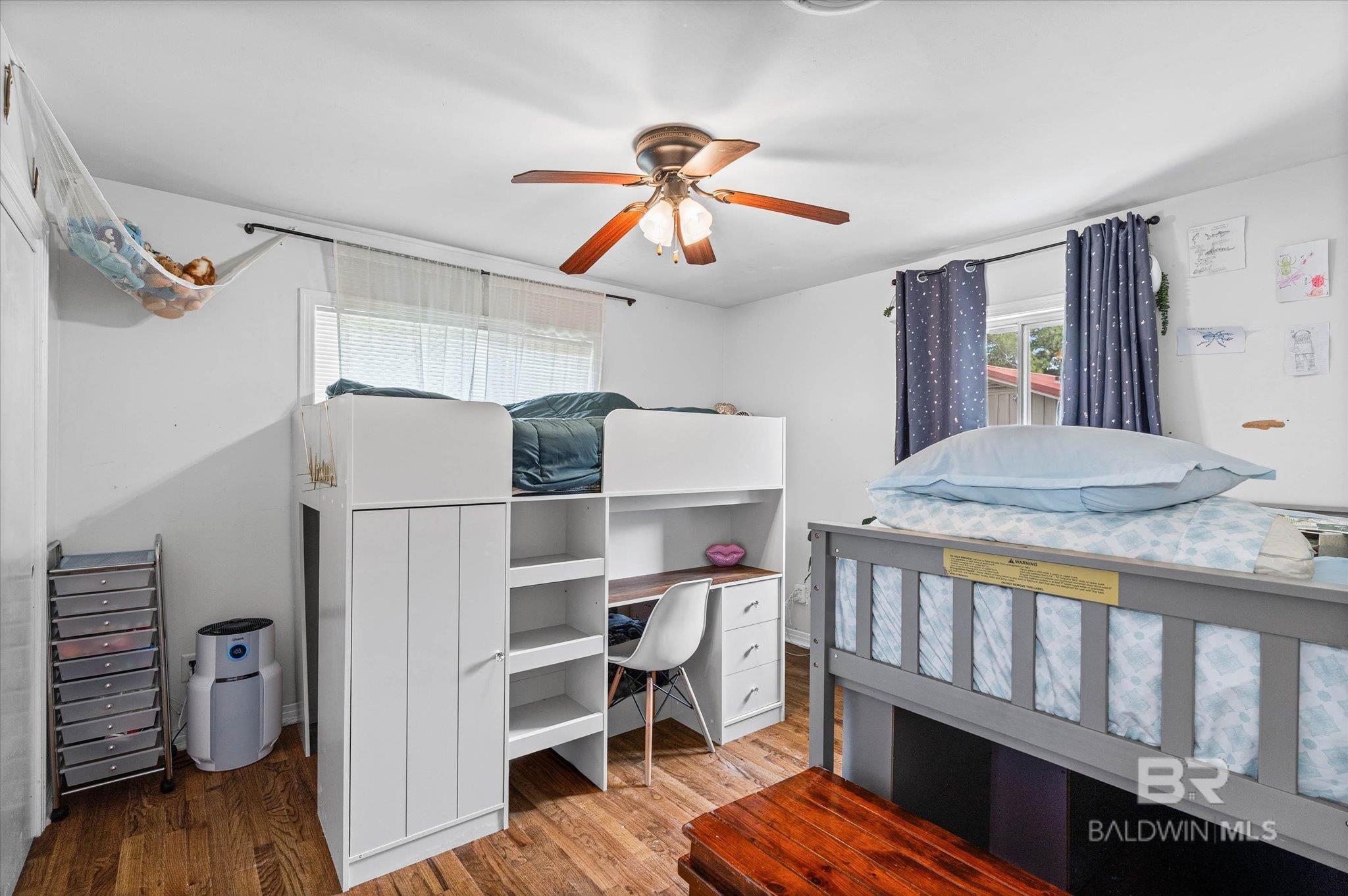 https://zimg.paragon.ice.com/ParagonImages/Property/PG/BCAR/397387/18/0/0/3fc846fc4522479faa807d423c418b43/7/775fa638f4eb72239265cf5a0e3d67f7/397387-ec1ba644-2feb-4e3f-98e3-a05072896dd0.JPG