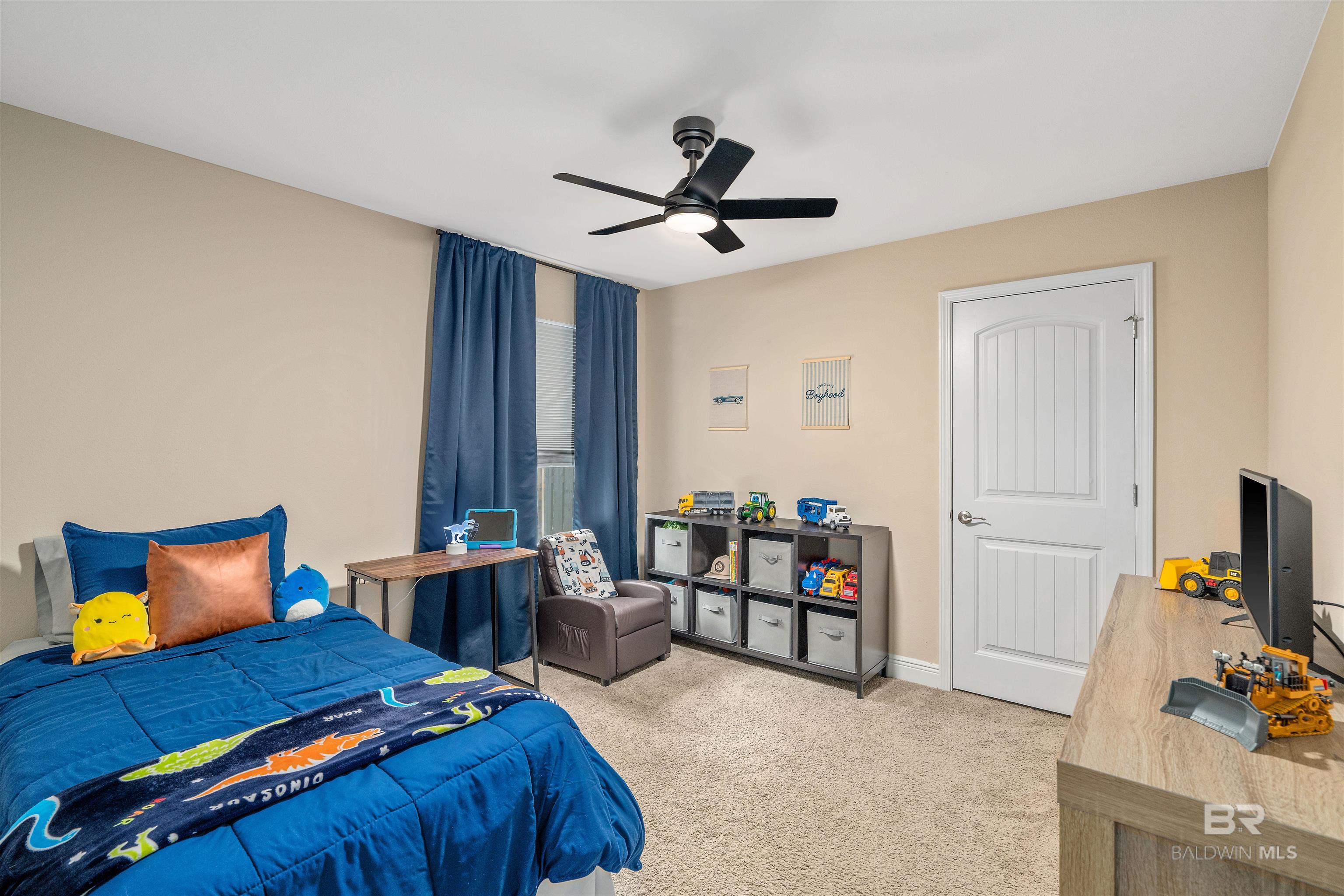 https://zimg.paragon.ice.com/ParagonImages/Property/PG/BCAR/397393/20/0/0/52ffb0cb5cc0b99b24f20e2fa2abbc92/7/f7892267c6d7dfc49a8a2671c86392c2/397393-9aeb64fe-0463-4c10-b02a-a7af32913a7f.JPG