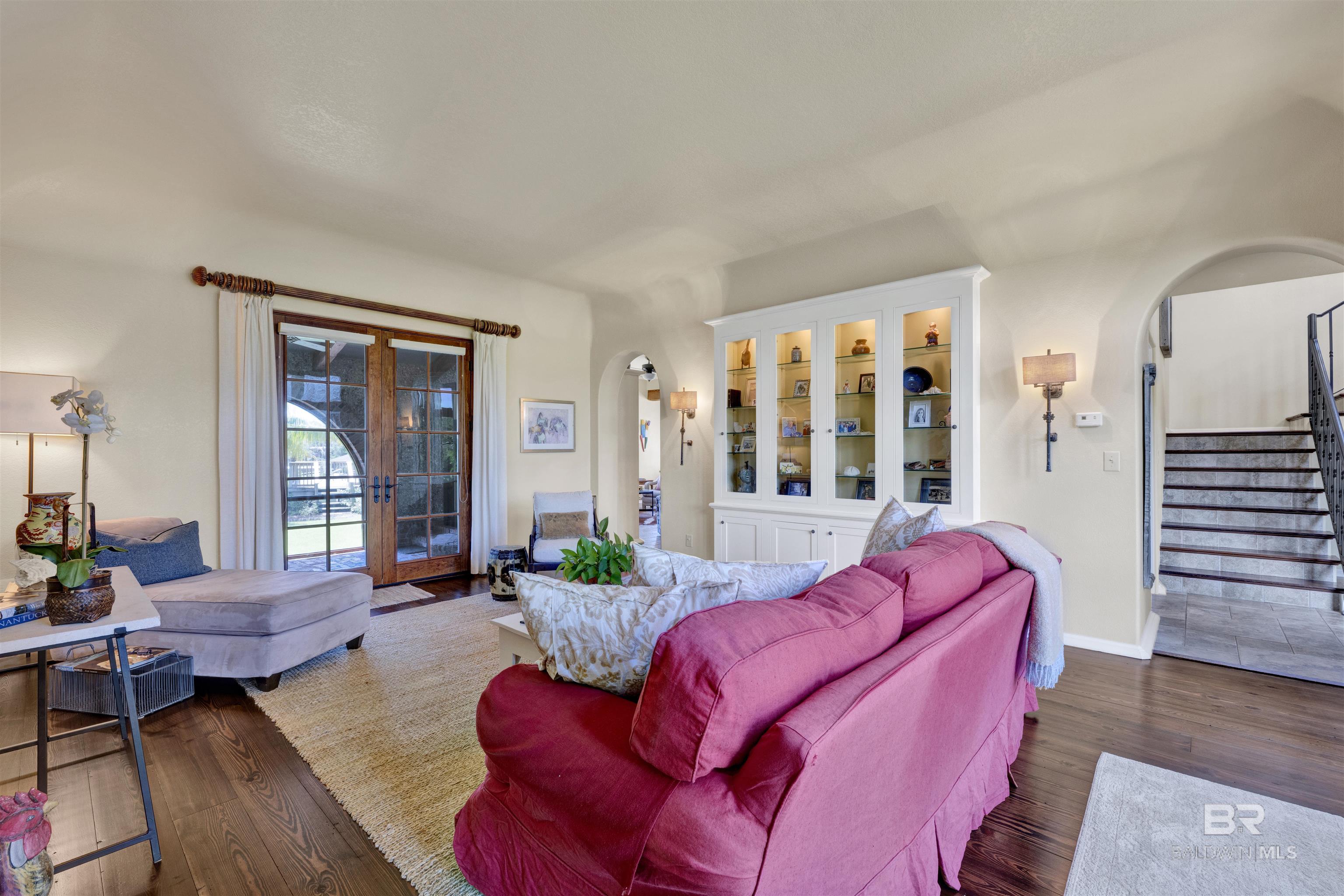 https://zimg.paragon.ice.com/ParagonImages/Property/PG/BCAR/397400/22/0/0/982b90c60b3b293133ef9481cd480430/7/77d51d75b2dc75c1ae9ef0f68381b508/397400-baab565f-9118-45b5-92b0-4691b13dd762.JPG