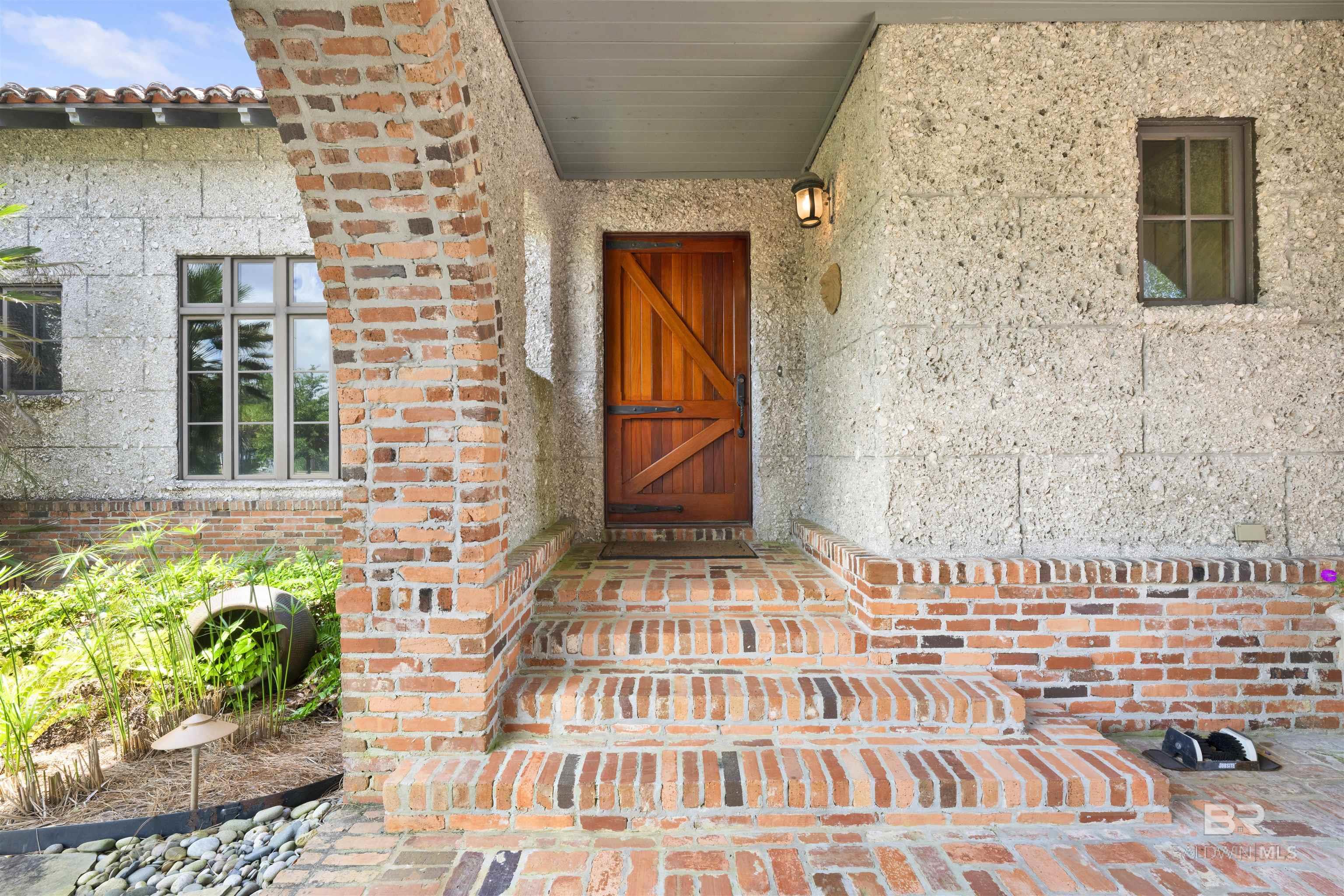 https://zimg.paragon.ice.com/ParagonImages/Property/PG/BCAR/397400/5/0/0/b5285948ae289e66aeacce2bf28e3cae/7/77d51d75b2dc75c1ae9ef0f68381b508/397400-54433c73-6313-4f45-9b4d-4c35b4c4421a.JPG