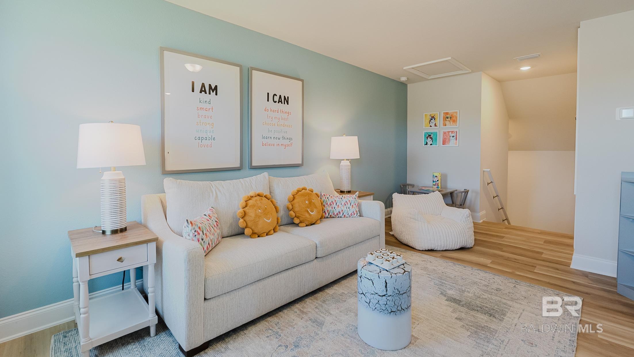 https://zimg.paragon.ice.com/ParagonImages/Property/PG/BCAR/397402/34/0/0/fd3008faf0af6a21917ad572bda5c141/7/1bbcbdc5acf7770c277108f918eb169a/397402-8f5d004e-124c-4aff-9c97-cfd1d7c3f92a.JPG