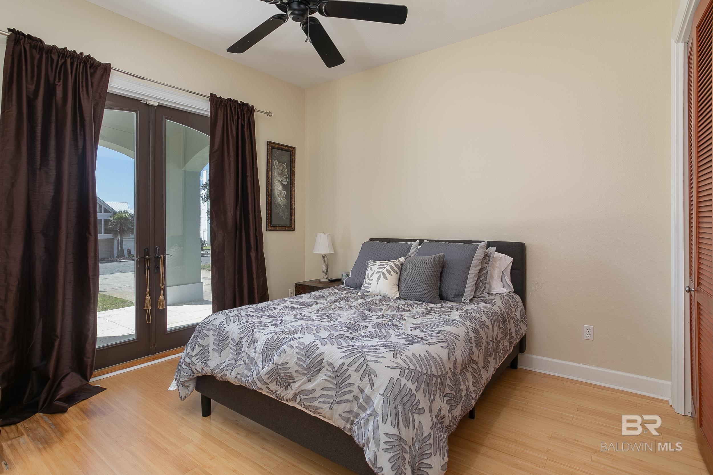 https://zimg.paragon.ice.com/ParagonImages/Property/PG/BCAR/397403/25/0/0/2da6e870c890739693d60bcbe2630b53/7/6bc3e11cd9e4923c2b845ecc20424b22/397403-a52fca4b-8f6c-48cd-910c-e96321900a13.JPG