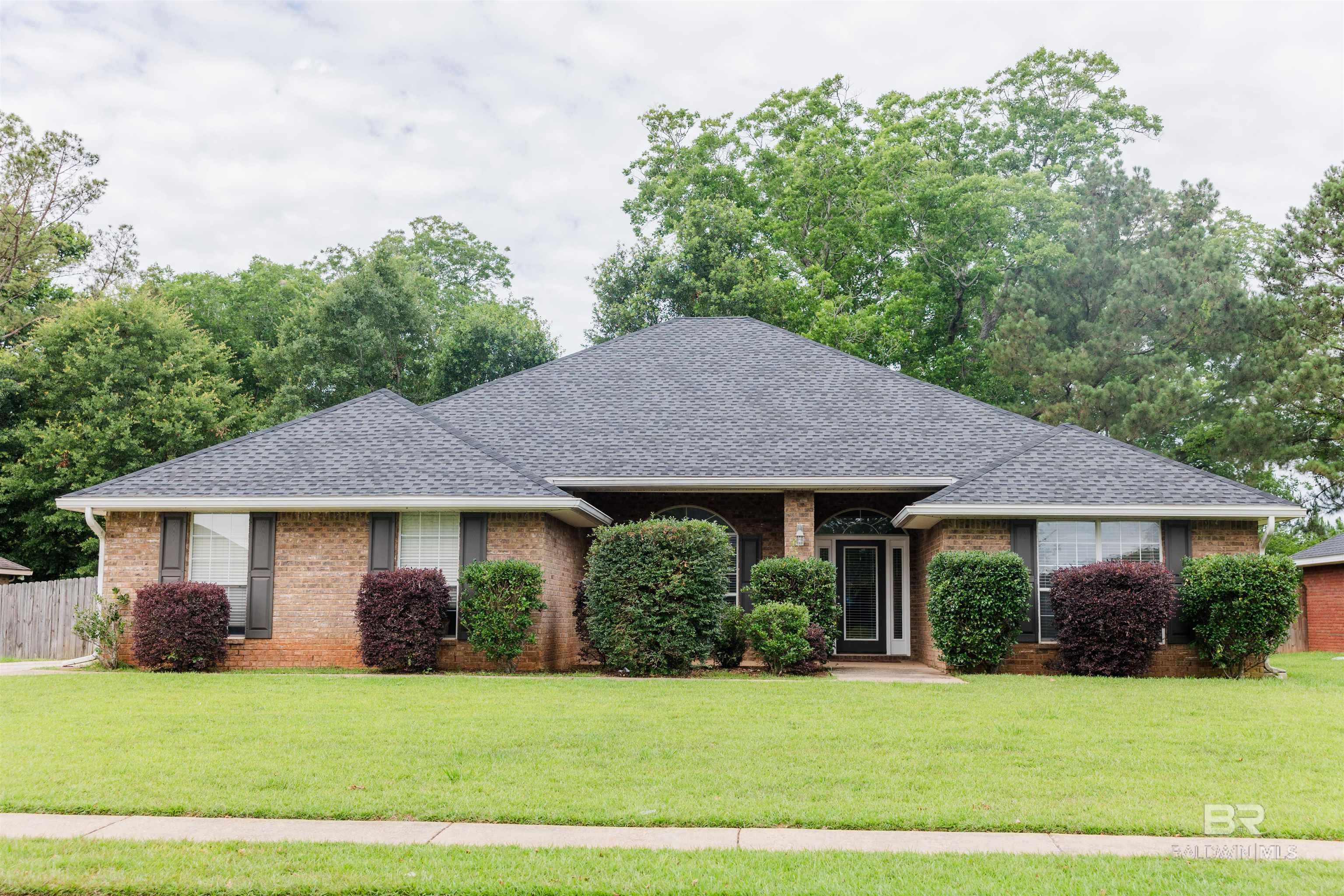 Daphne Listings