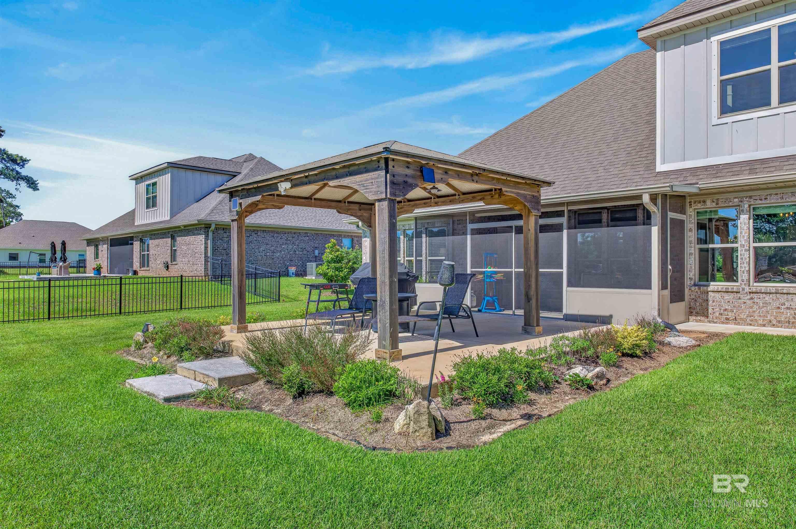 https://zimg.paragon.ice.com/ParagonImages/Property/PG/BCAR/397415/28/0/0/b422ccdcdcd80387802c35da62c8ecde/7/a590591b8f2936088e12d904c8db97d3/397415-03ded9e9-41da-46ff-a867-094424fe892e.JPG