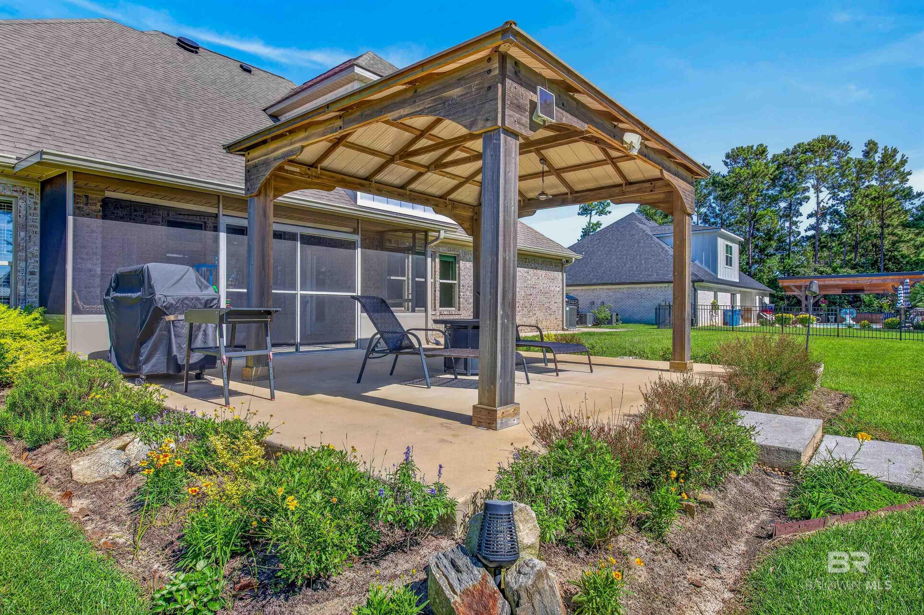 https://zimg.paragon.ice.com/ParagonImages/Property/PG/BCAR/397415/33/0/0/99e48f3bc3bf4bb2a04f7ddff2284dc0/7/a590591b8f2936088e12d904c8db97d3/397415-d20b880c-9eb8-4bec-bb28-c7abbe644397.JPG