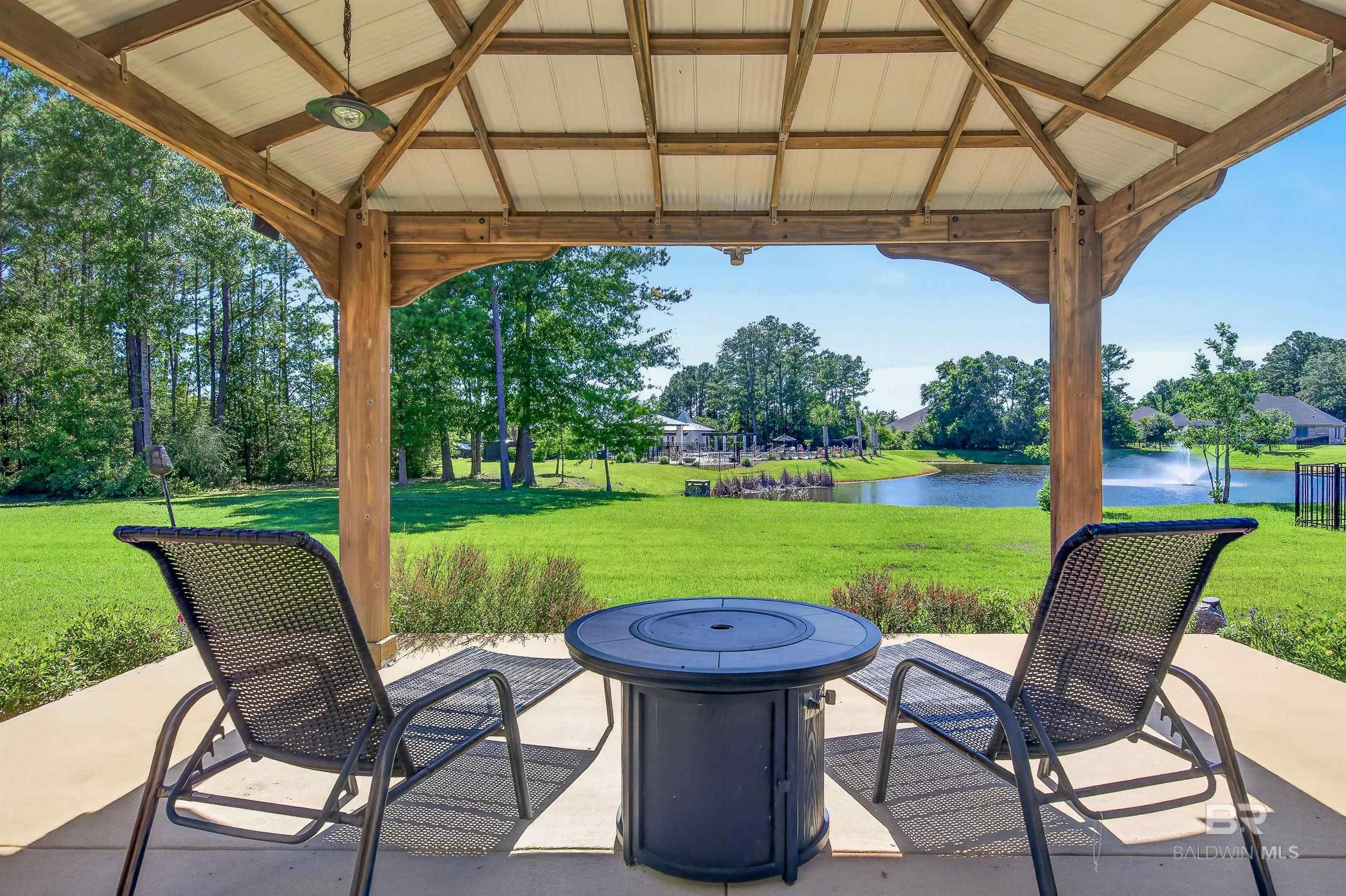 https://zimg.paragon.ice.com/ParagonImages/Property/PG/BCAR/397415/34/0/0/7d4defae70d606d57fd6fc238e8cd6ef/7/a590591b8f2936088e12d904c8db97d3/397415-9349af46-e3ab-4153-83b2-65e3d29c92dd.JPG
