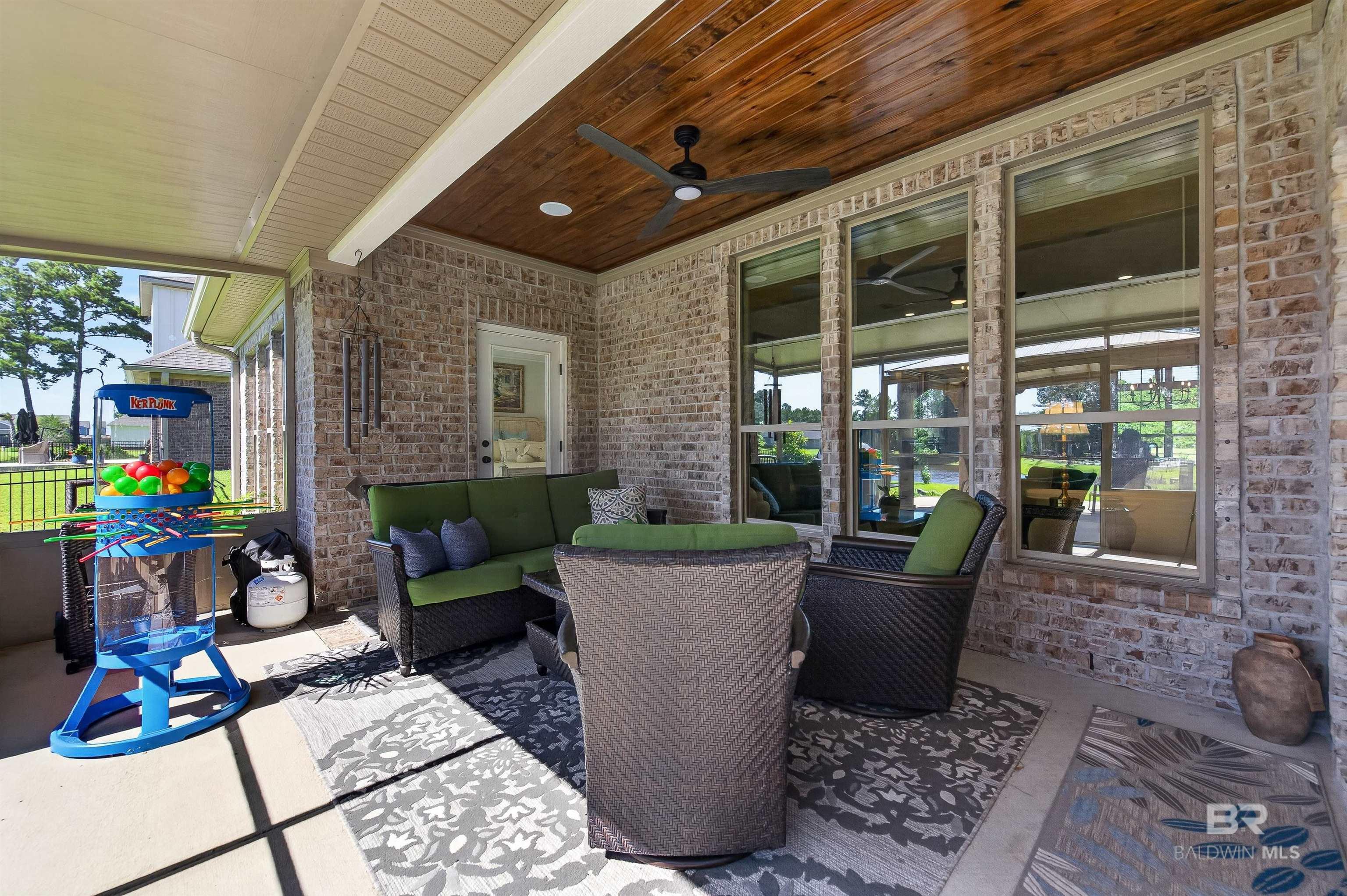 https://zimg.paragon.ice.com/ParagonImages/Property/PG/BCAR/397415/35/0/0/b3a29e244f24dbb915f27a22b8de1c4e/7/a590591b8f2936088e12d904c8db97d3/397415-d723cffd-cd1a-4a25-bb1f-15e7b23d6162.JPG