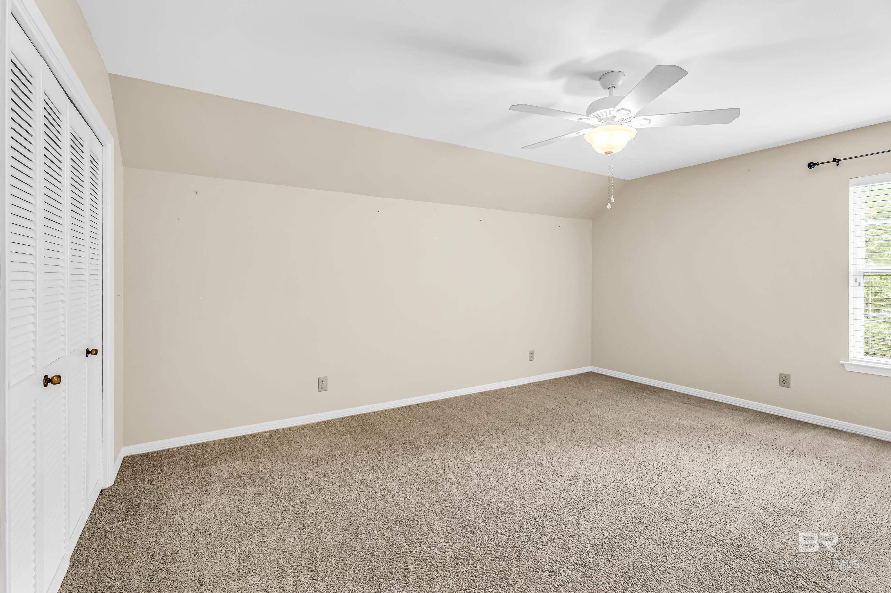 397430 | Photo 25