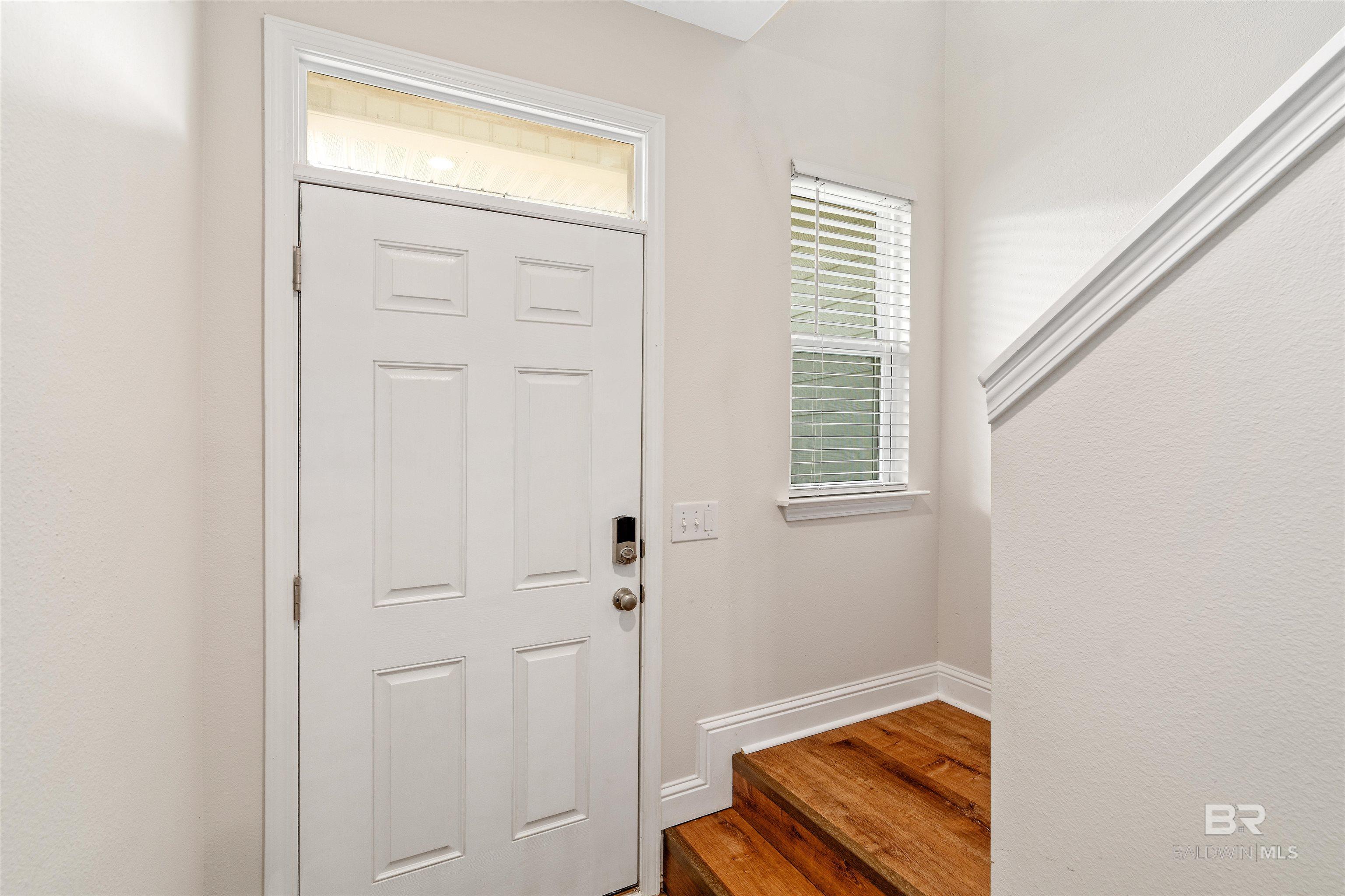 https://zimg.paragon.ice.com/ParagonImages/Property/PG/BCAR/397468/3/0/0/7c122945880145dbb38d55544a8764d8/7/45662cc3846e6f16d8701f0e23b88623/397468-6c76de9a-c399-4271-af75-31e8de393e3c.JPG