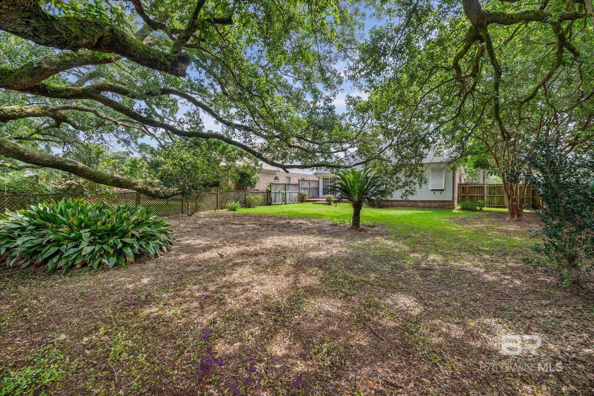https://zimg.paragon.ice.com/ParagonImages/Property/PG/BCAR/397471/22/0/0/0adb84234541b6a433359196b1096112/7/3e260c3dc8bd22c2b7f9b7f67ae2a54e/397471-f2520549-3d98-4e49-922e-779ba18c3298.JPG