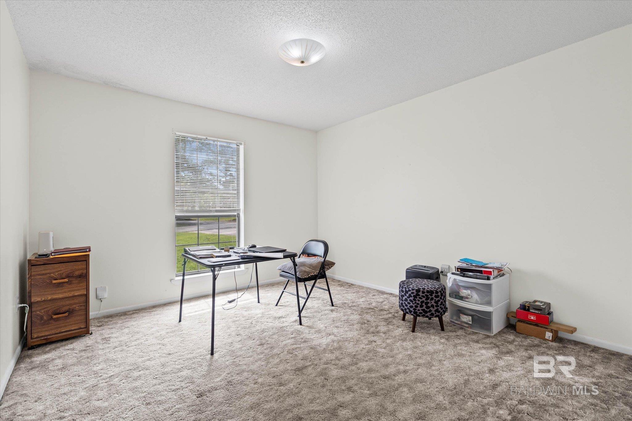 https://zimg.paragon.ice.com/ParagonImages/Property/PG/BCAR/397472/15/0/0/9d2c8f1fd1b00d1c45176c77042a0880/7/3307d4cda1870c506b85c184e84ba093/397472-463c90e0-21c1-4da5-a7e5-2d2809af7a02.JPG