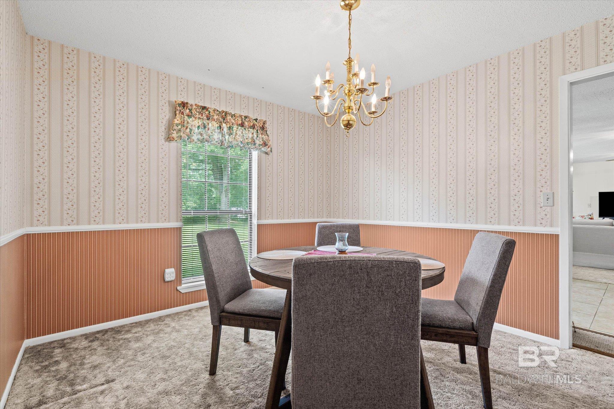 https://zimg.paragon.ice.com/ParagonImages/Property/PG/BCAR/397472/4/0/0/b2a0c91697ec2e207248b50f54f37dd2/7/3307d4cda1870c506b85c184e84ba093/397472-49cfd9c1-29d1-4aec-b503-5e5695f7bbe0.JPG