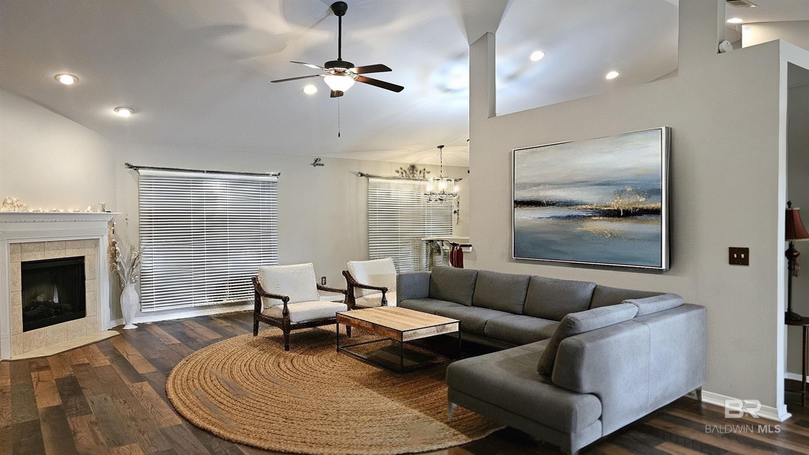 https://zimg.paragon.ice.com/ParagonImages/Property/PG/BCAR/397481/38/0/0/346724a77b0f94ded4db5ec757cc0523/7/72e19a31db36baa1e9dba0def3ac4bd1/397481-cacab3d1-e66f-41bb-bbf1-d9cae73e5139.JPG