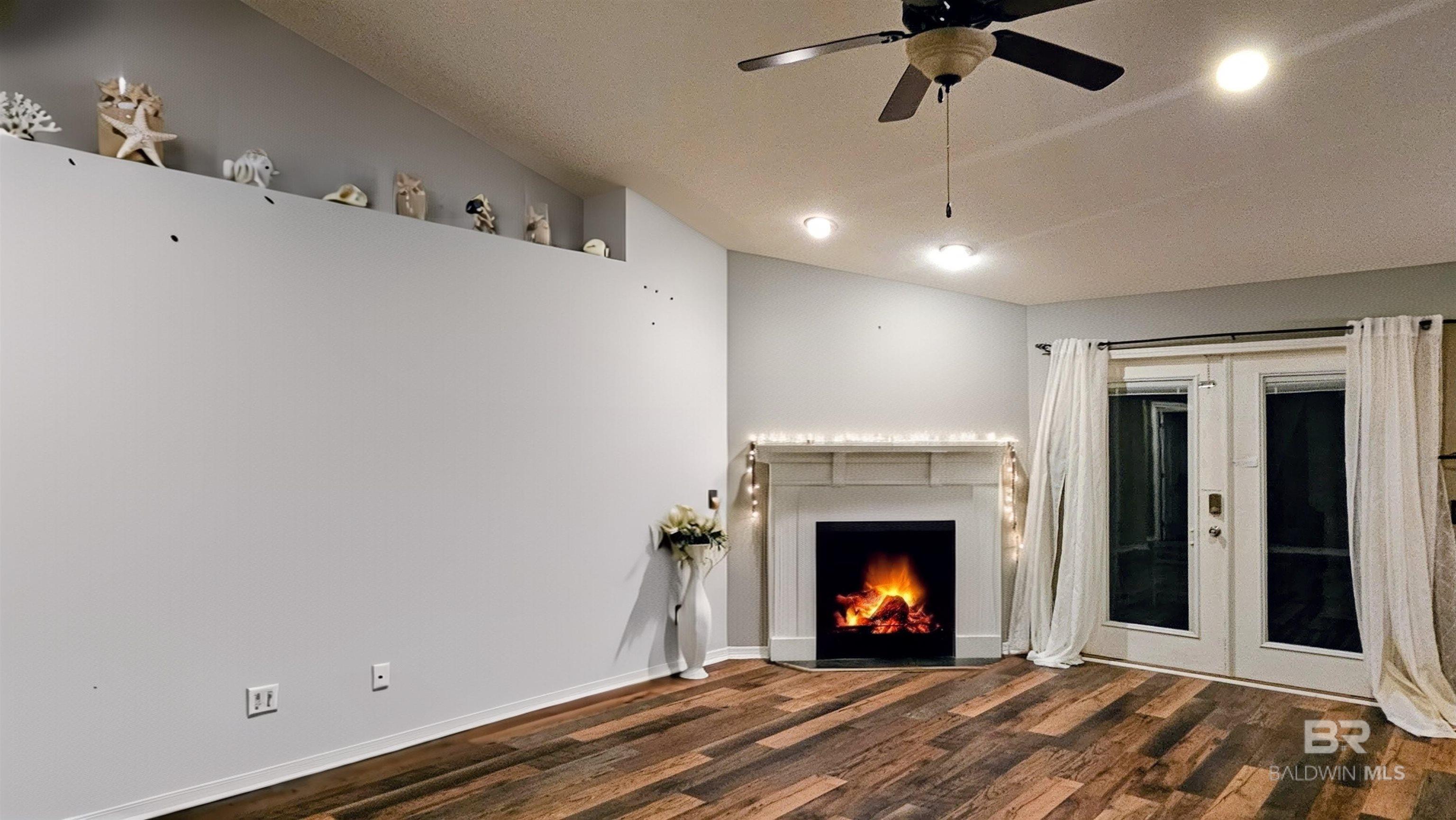 https://zimg.paragon.ice.com/ParagonImages/Property/PG/BCAR/397481/4/0/0/d9d7167f28276bd43e8b17cde422327c/7/72e19a31db36baa1e9dba0def3ac4bd1/397481-904820ae-cc81-4cf1-8574-b8c93c21fb69.JPG